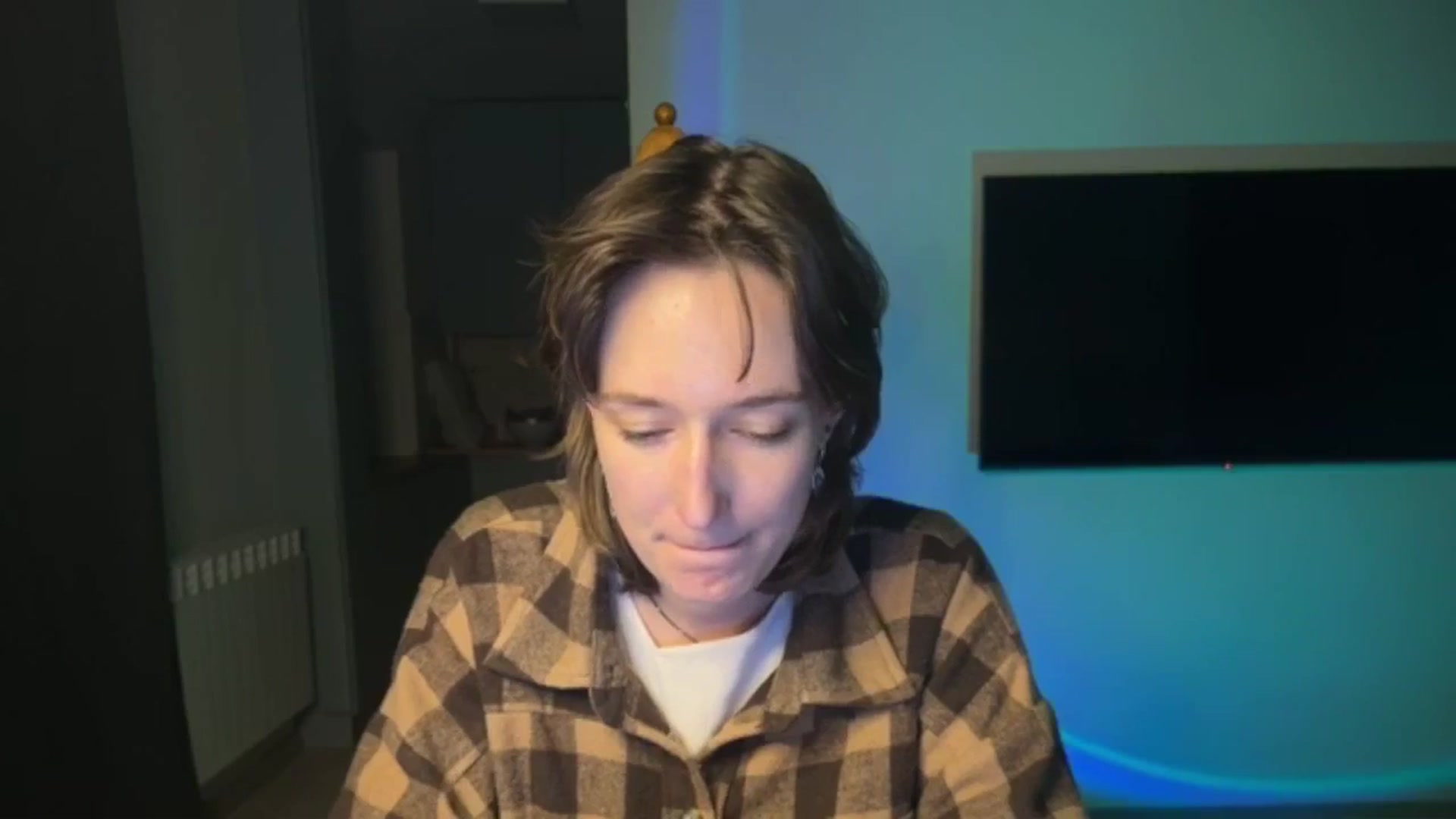 Gallery image thumbnail from LoooneyTunes's myfreecams stream on, 04/10/2026, 22:42 image 3 of 20