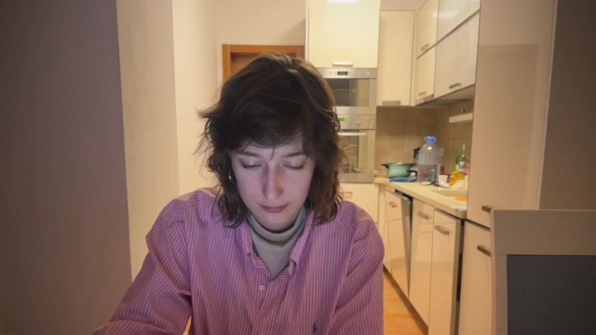 Gallery image thumbnail from LoooneyTunes's myfreecams stream on, 04/18/2026, 24:32 image 18 of 20