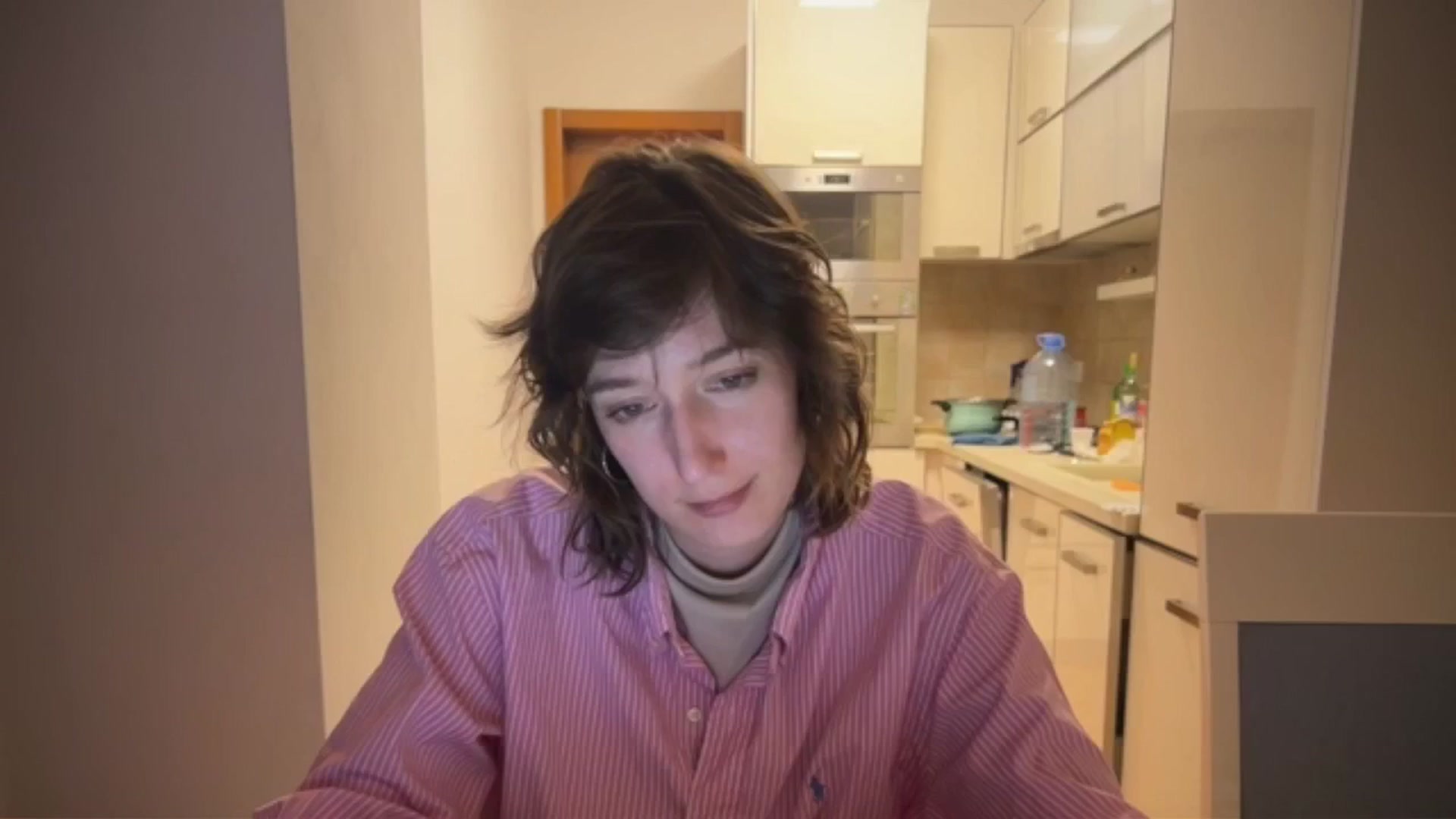 Gallery image thumbnail from LoooneyTunes's myfreecams stream on, 04/18/2026, 24:32 image 16 of 20