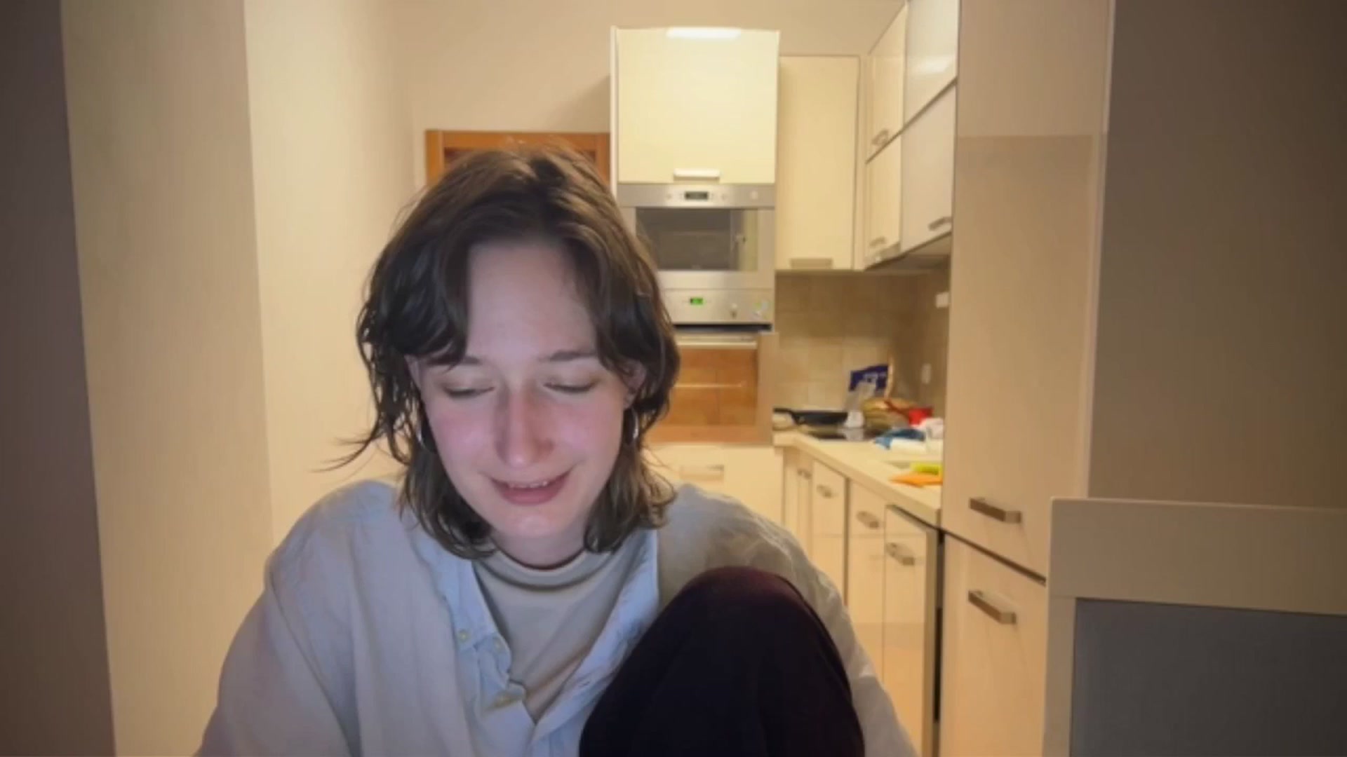 Gallery image thumbnail from LoooneyTunes's myfreecams stream on, 04/22/2026, 24:24 image 7 of 20