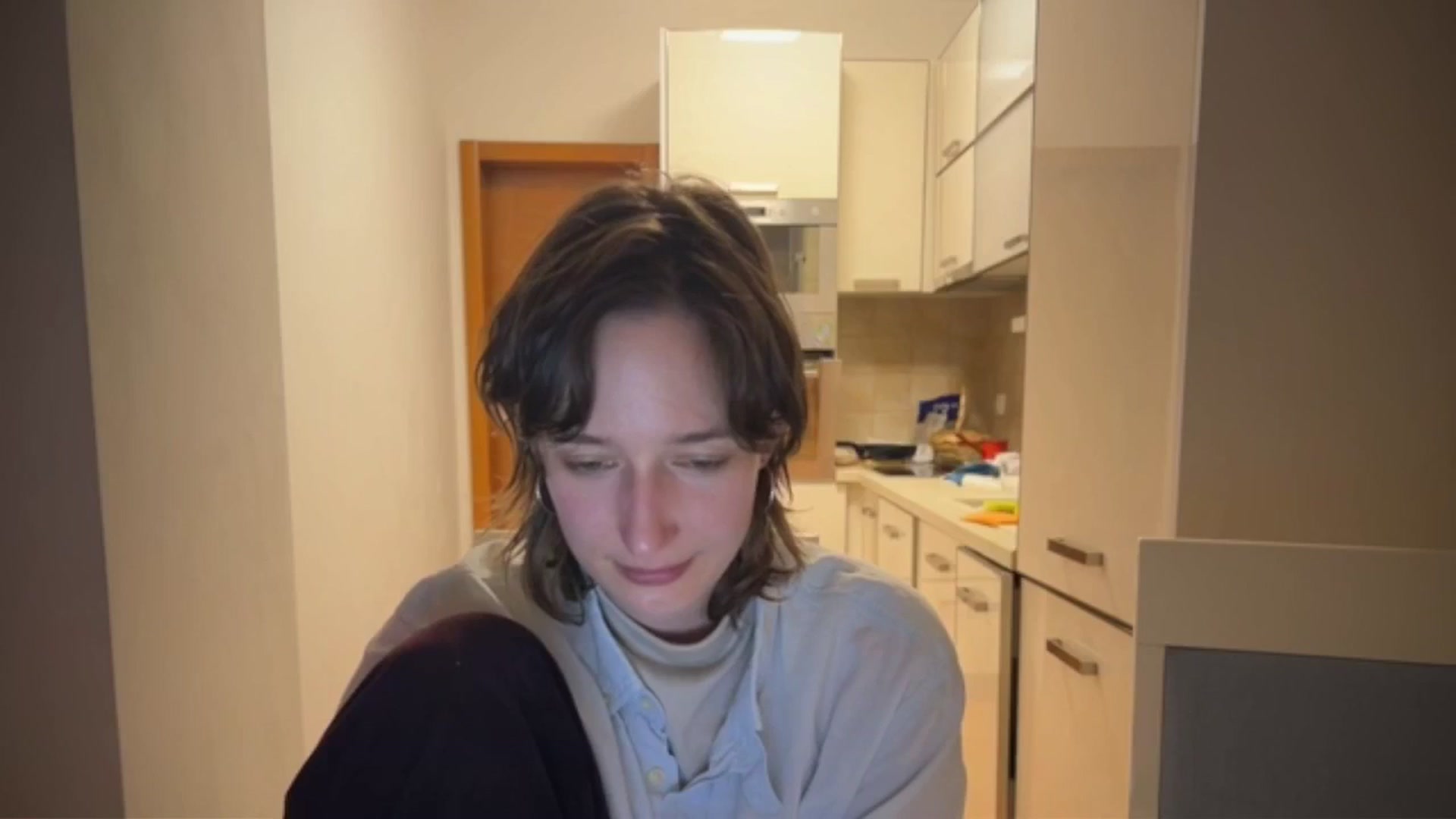 Gallery image thumbnail from LoooneyTunes's myfreecams stream on, 04/22/2026, 24:24 image 17 of 20