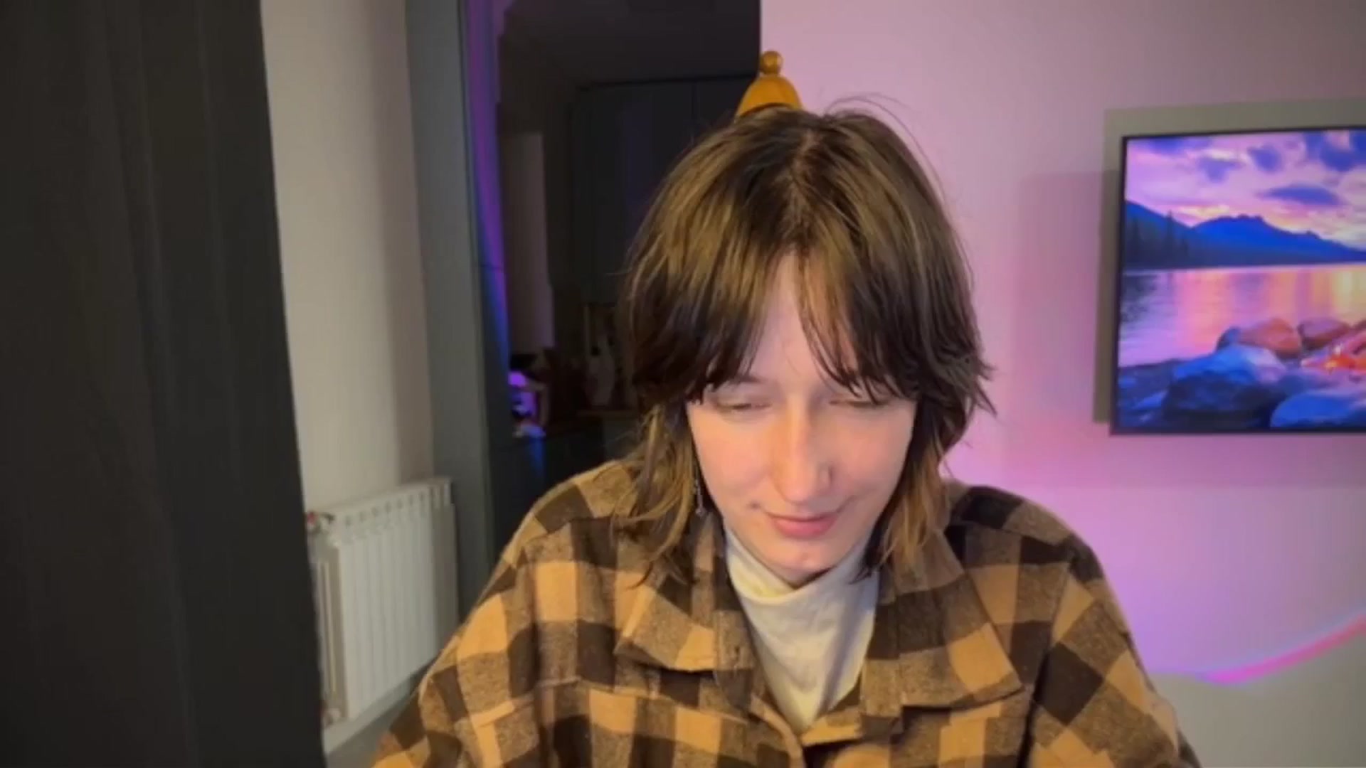 Gallery image thumbnail from LoooneyTunes's myfreecams stream on, 04/27/2026, 18:22 image 18 of 20