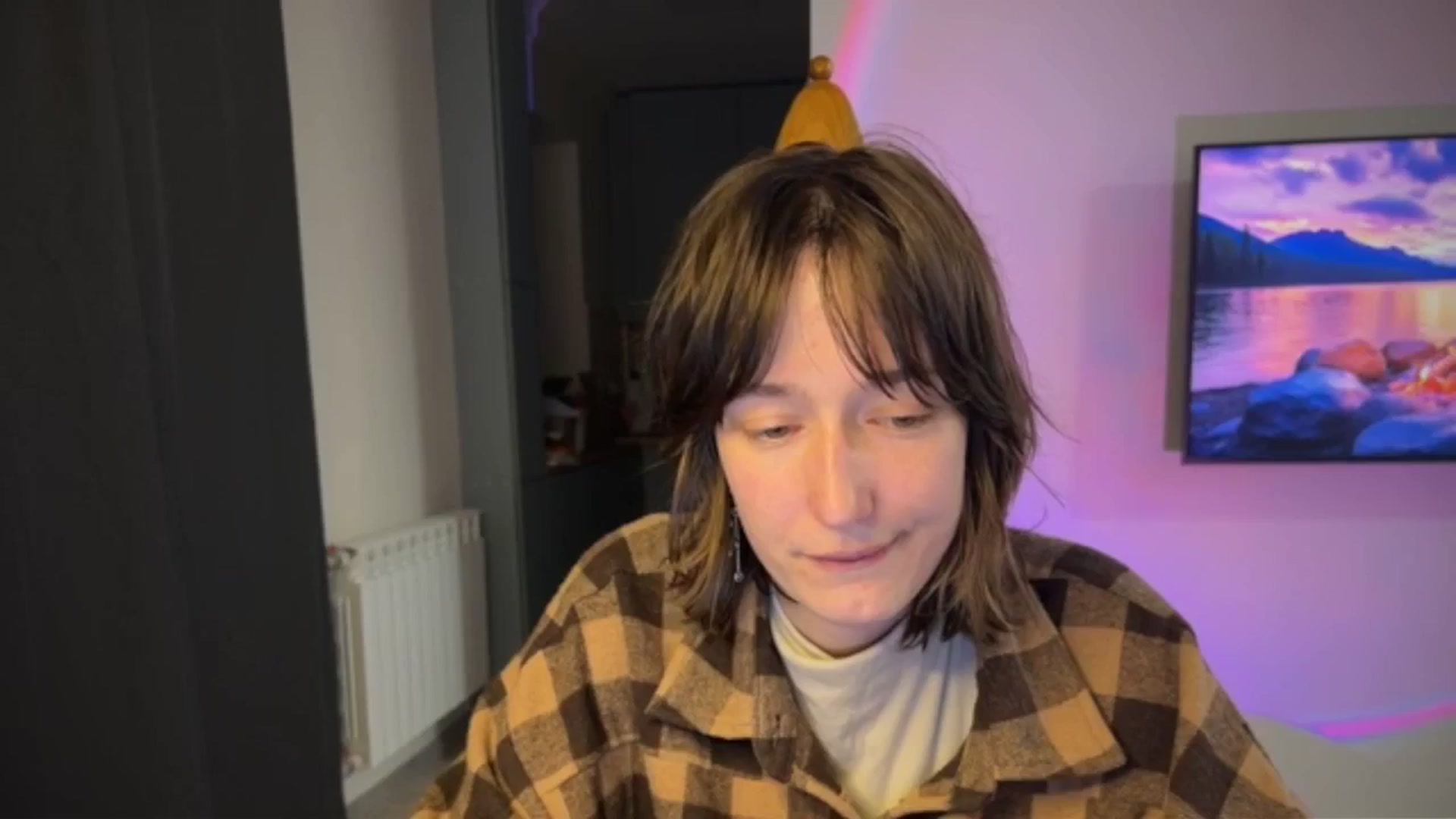 Gallery image thumbnail from LoooneyTunes's myfreecams stream on, 04/27/2026, 18:22 image 4 of 20