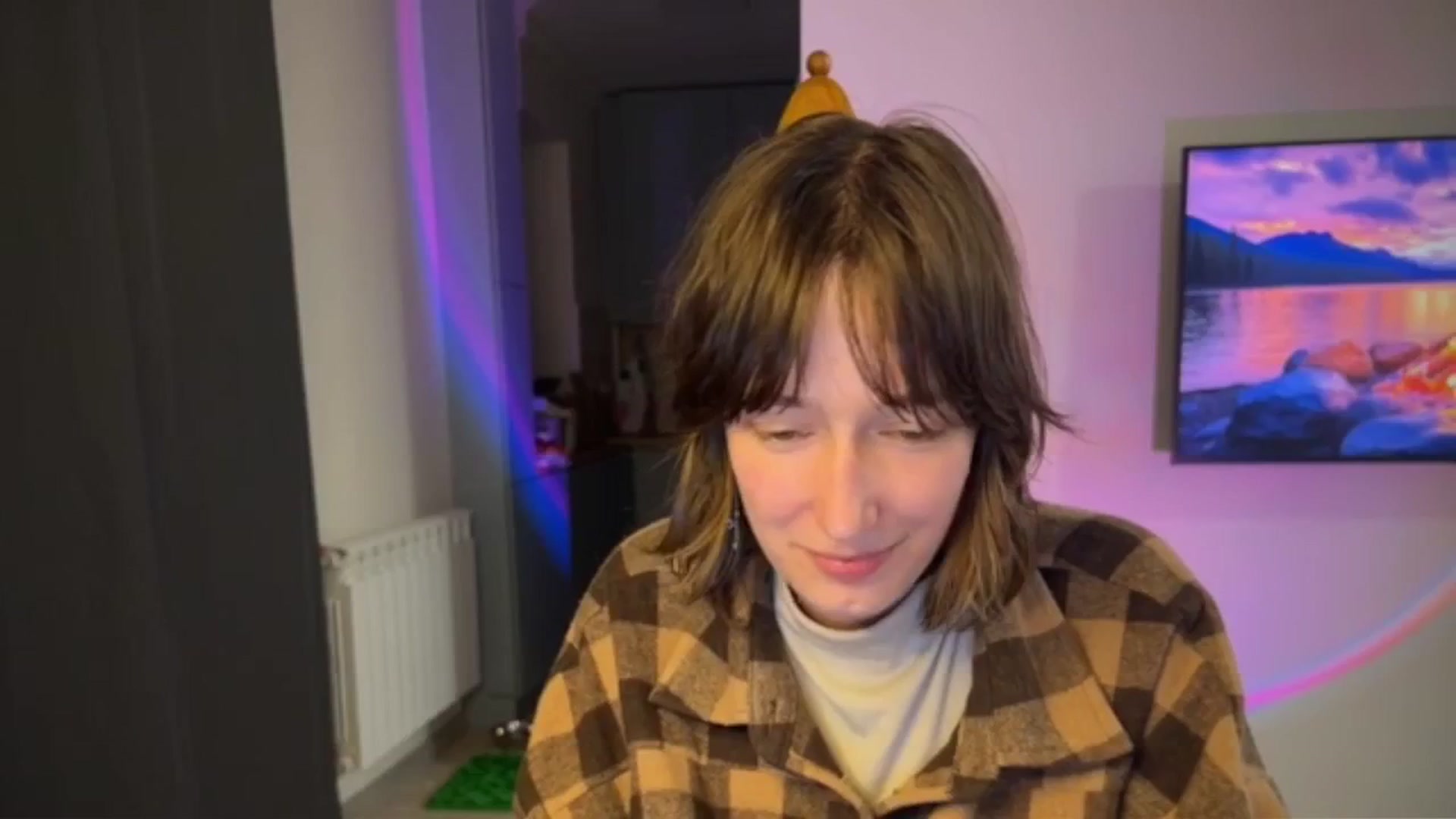 Gallery image thumbnail from LoooneyTunes's myfreecams stream on, 04/27/2026, 19:35 image 19 of 20