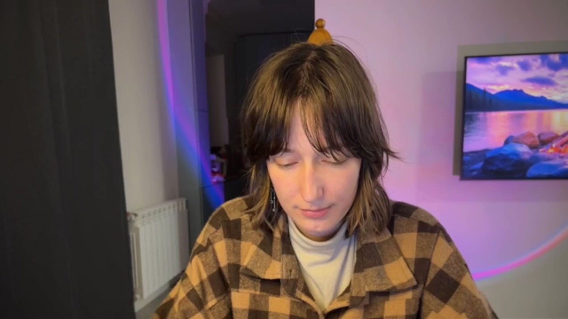 Gallery image thumbnail from LoooneyTunes's myfreecams stream on, 04/27/2026, 19:35 image 15 of 20