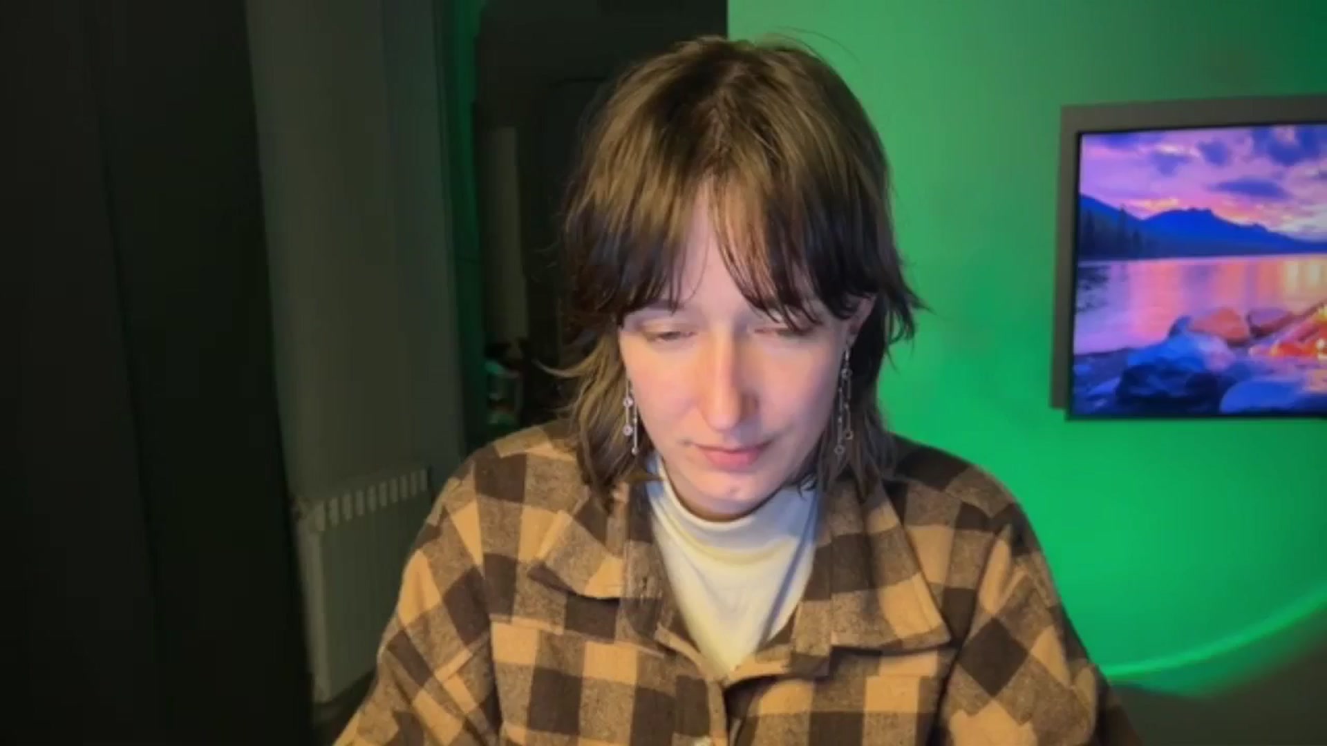 Gallery image thumbnail from LoooneyTunes's myfreecams stream on, 04/27/2026, 20:38 image 7 of 20