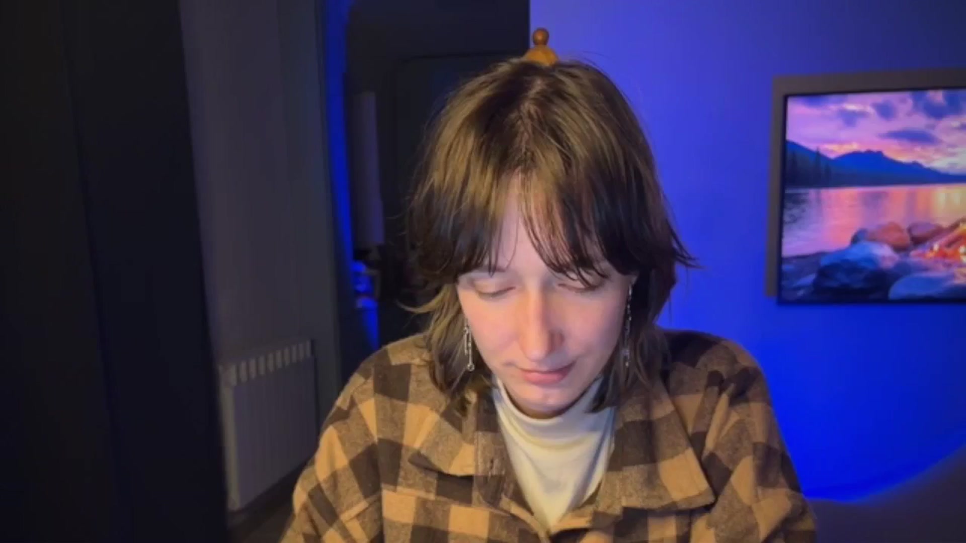 Gallery image thumbnail from LoooneyTunes's myfreecams stream on, 04/27/2026, 20:38 image 1 of 20