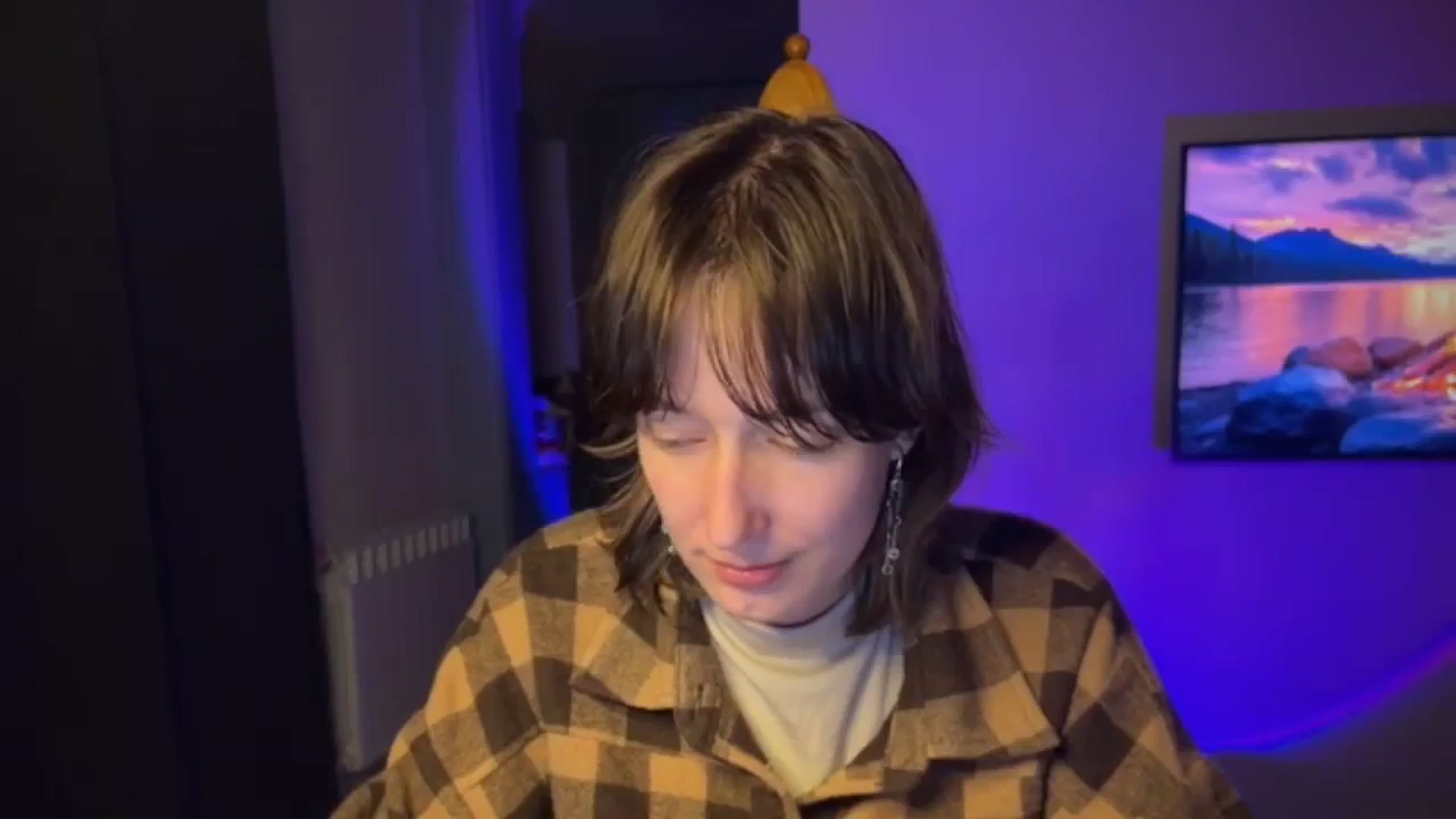 Gallery image thumbnail from LoooneyTunes's myfreecams stream on, 04/27/2026, 20:38 image 19 of 20