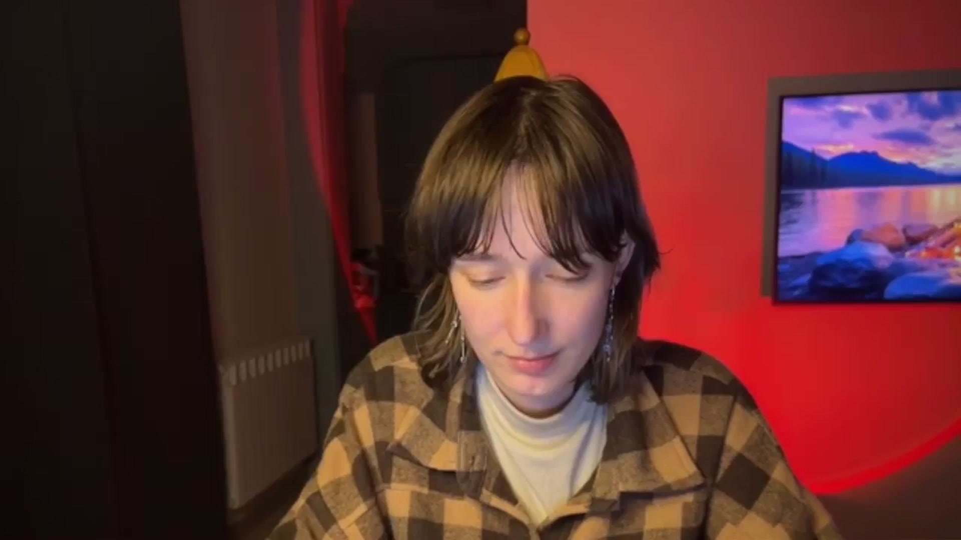 Gallery image thumbnail from LoooneyTunes's myfreecams stream on, 04/27/2026, 21:30 image 19 of 20