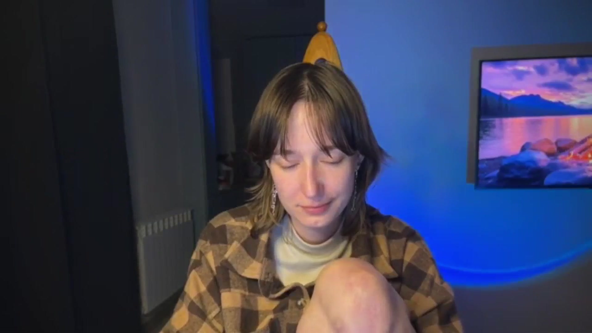 Gallery image thumbnail from LoooneyTunes's myfreecams stream on, 04/27/2026, 23:00 image 18 of 20