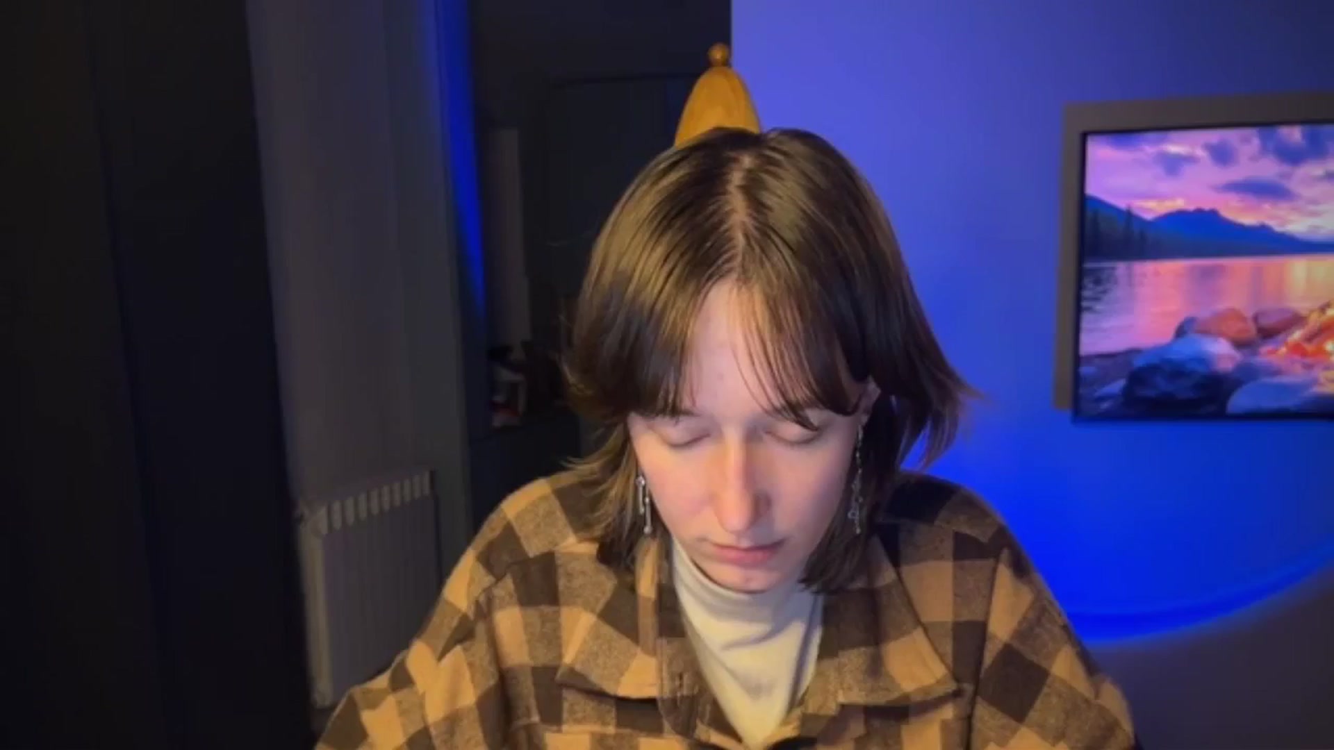 Gallery image thumbnail from LoooneyTunes's myfreecams stream on, 04/27/2026, 23:00 image 4 of 20