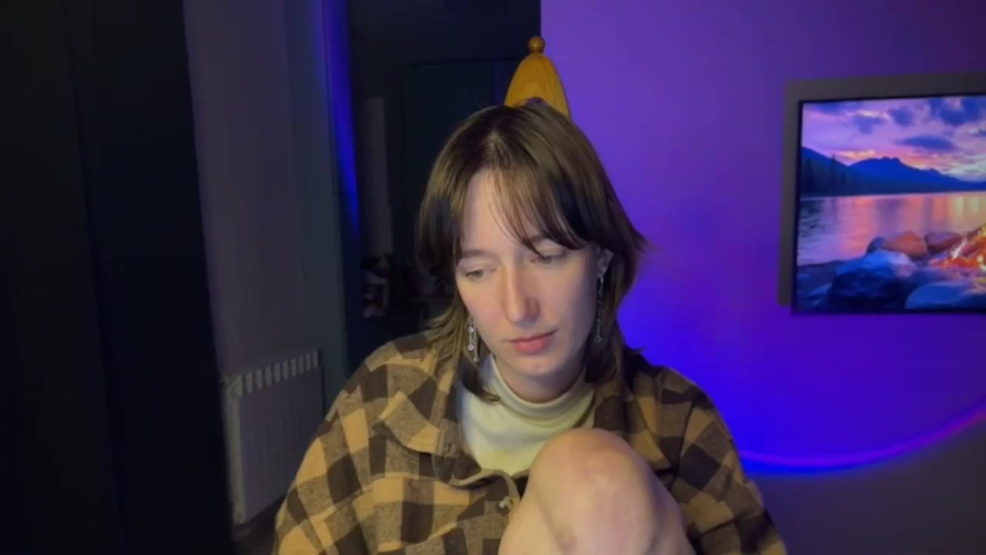 Gallery image thumbnail from LoooneyTunes's myfreecams stream on, 04/27/2026, 23:00 image 20 of 20