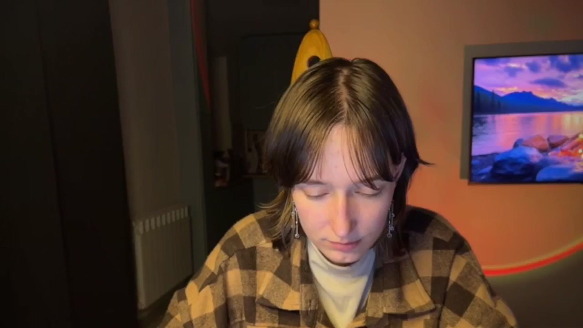 Gallery image thumbnail from LoooneyTunes's myfreecams stream on, 04/27/2026, 23:00 image 1 of 20