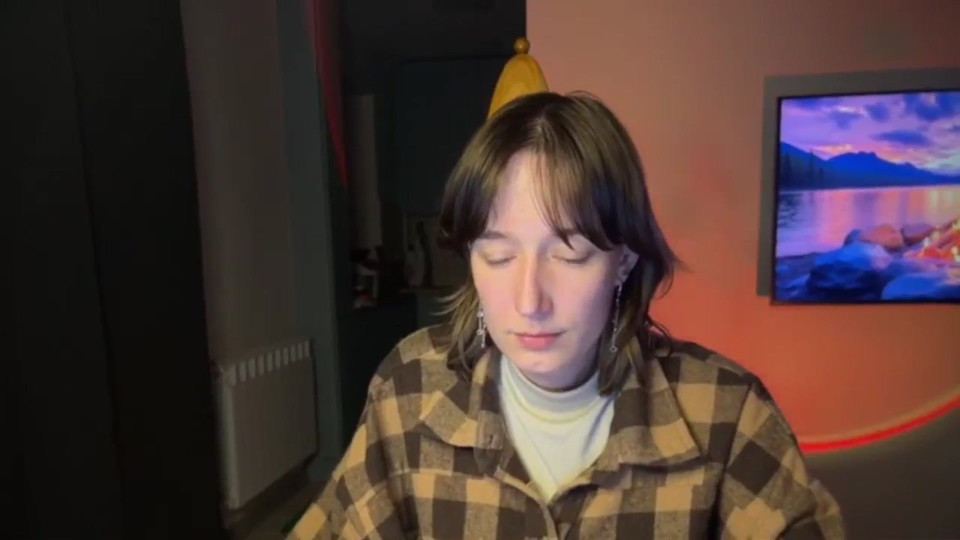 Gallery image thumbnail from LoooneyTunes's myfreecams stream on, 04/27/2026, 23:00 image 17 of 20