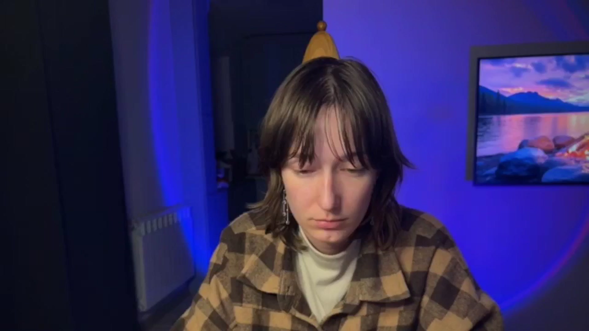 Gallery image thumbnail from LoooneyTunes's myfreecams stream on, 04/28/2026, 24:19 image 8 of 20
