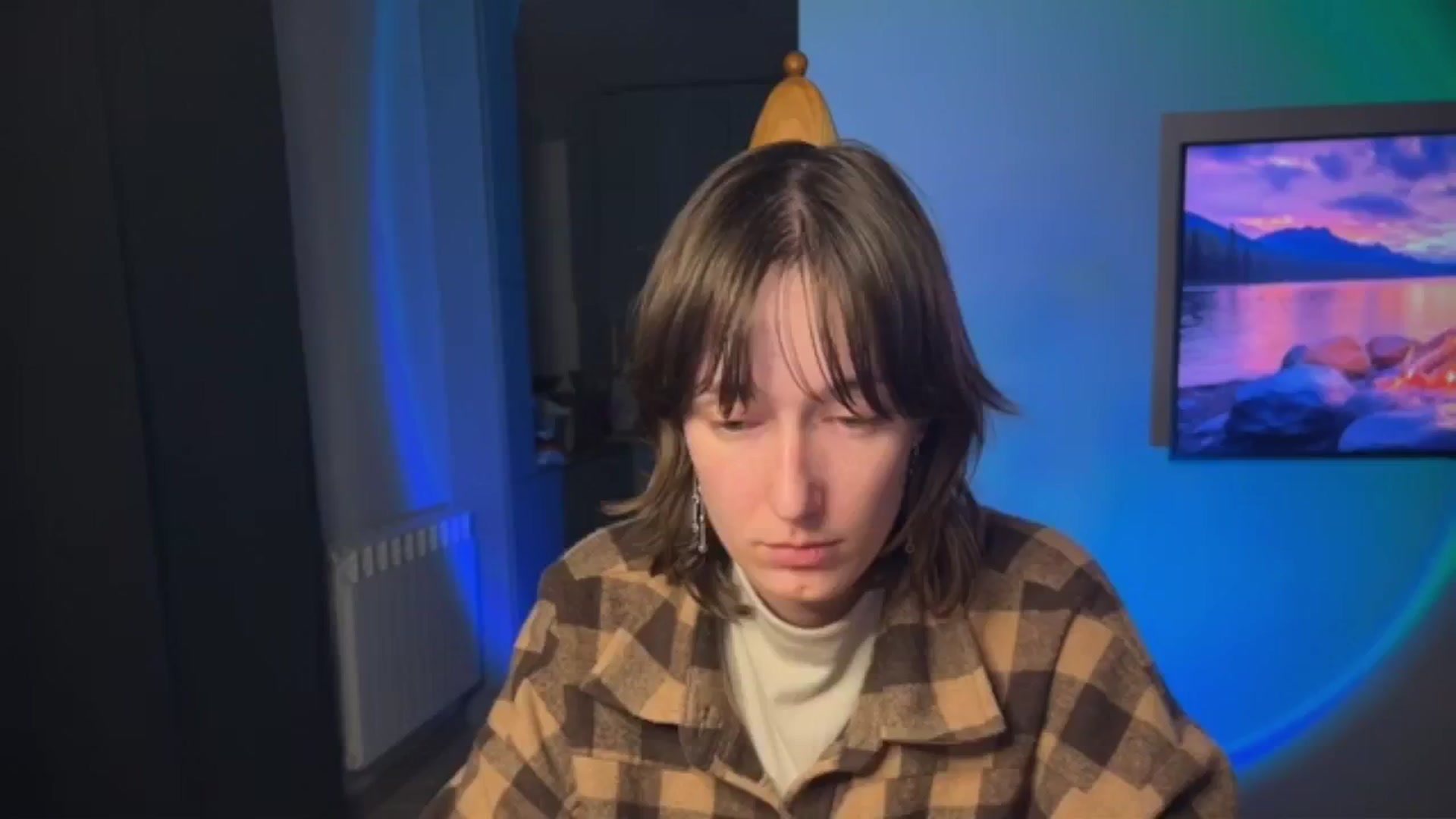 Gallery image thumbnail from LoooneyTunes's myfreecams stream on, 04/28/2026, 24:19 image 9 of 20