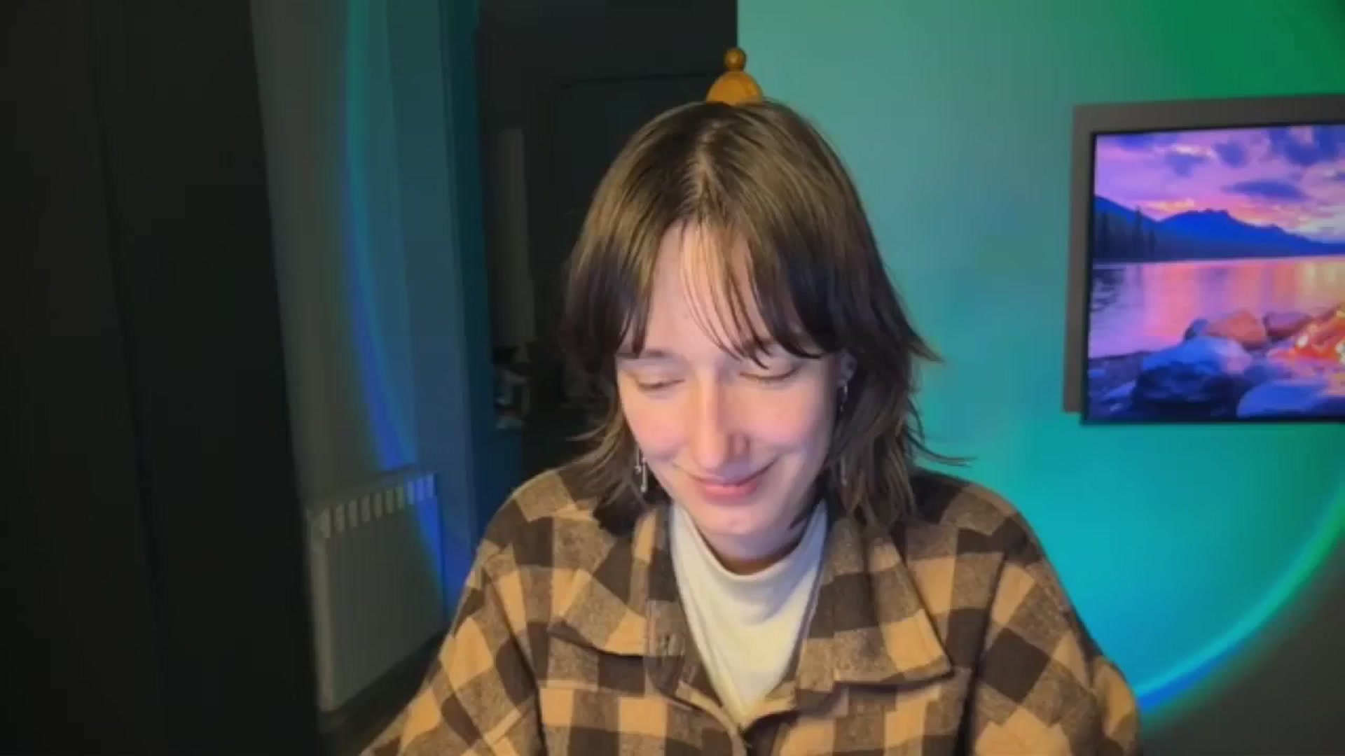 Gallery image thumbnail from LoooneyTunes's myfreecams stream on, 04/28/2026, 24:19 image 19 of 20