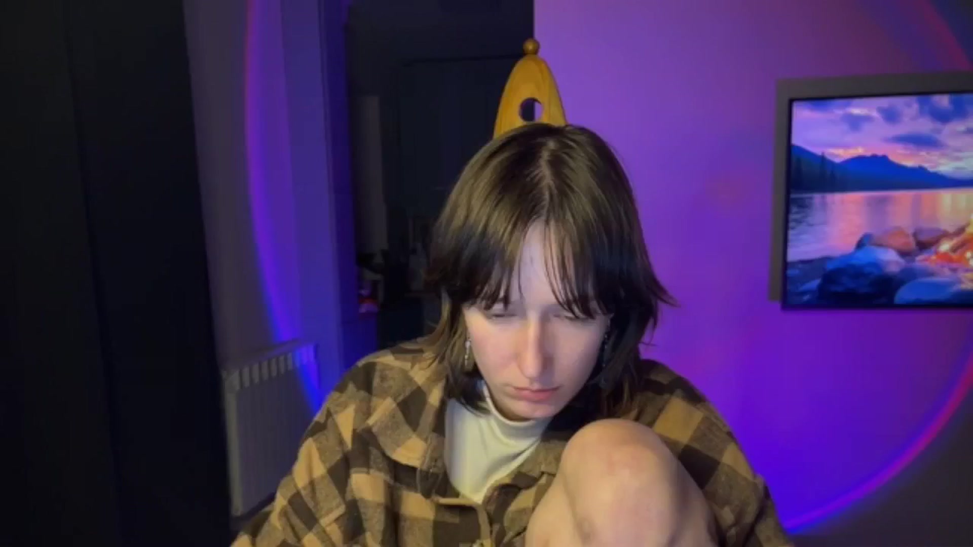 Gallery image thumbnail from LoooneyTunes's myfreecams stream on, 04/28/2026, 24:19 image 3 of 20