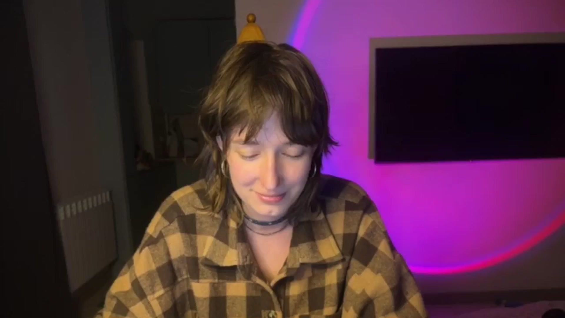 Gallery image thumbnail from LoooneyTunes's myfreecams stream on, 04/30/2026, 23:53 image 11 of 20