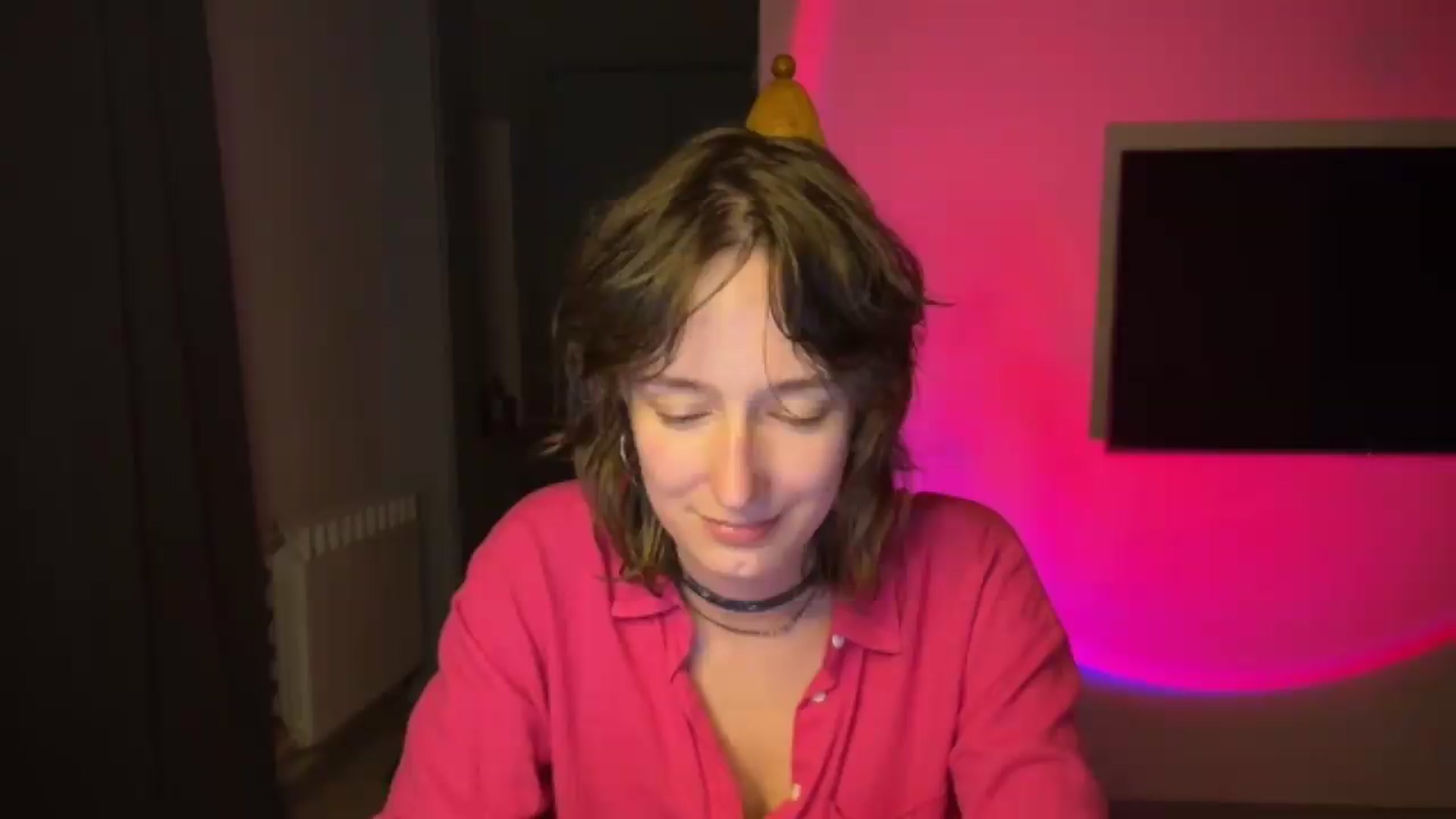 Gallery image thumbnail from LoooneyTunes's myfreecams stream on, 05/09/2026, 23:00 image 19 of 20