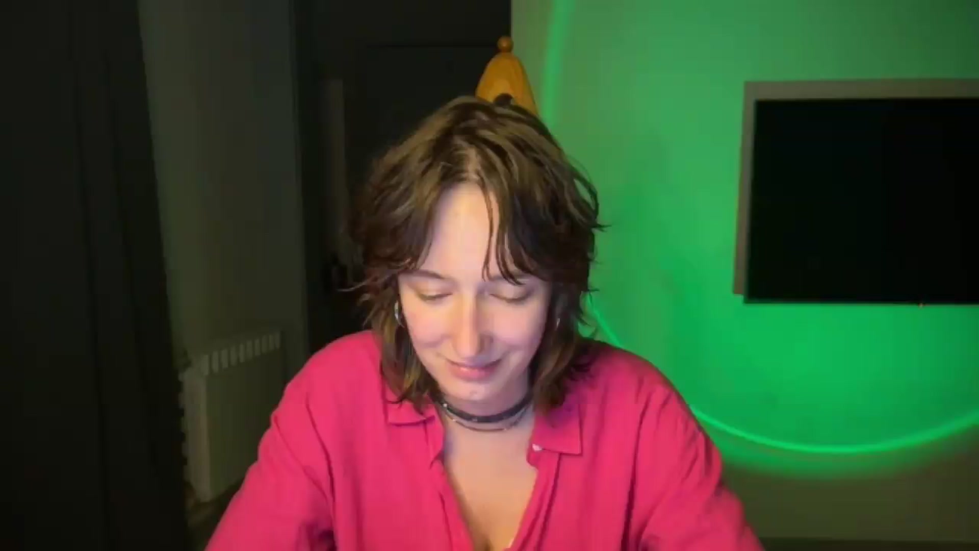 Gallery image thumbnail from LoooneyTunes's myfreecams stream on, 05/09/2026, 23:51 image 17 of 20