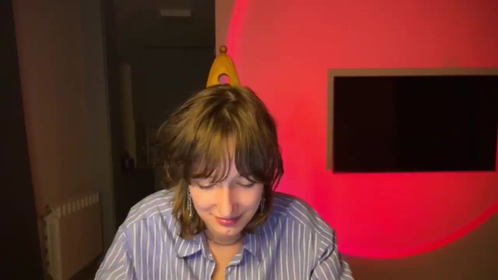Gallery image thumbnail from LoooneyTunes's myfreecams stream on, 05/10/2026, 23:59 image 18 of 20
