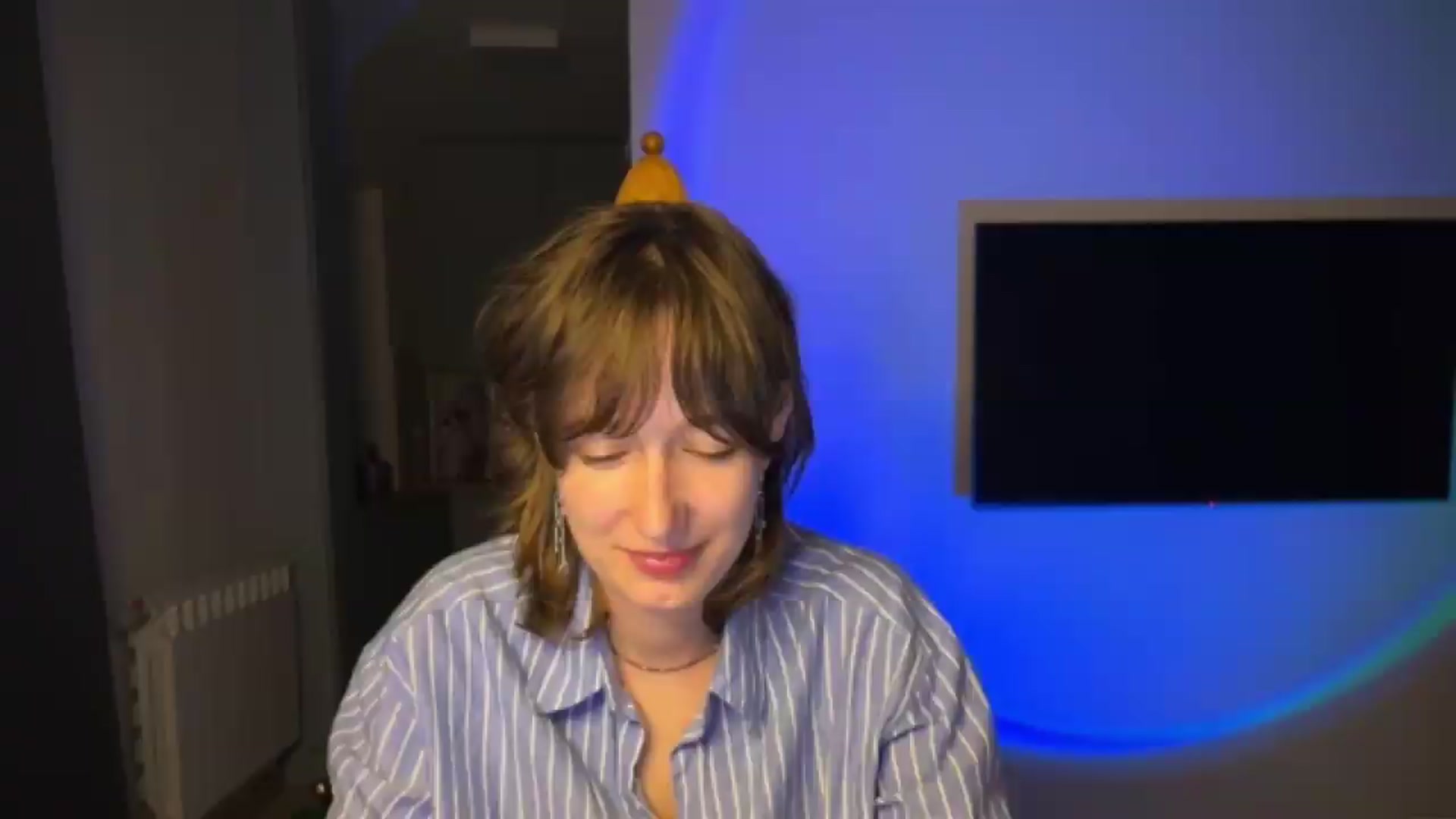 Gallery image thumbnail from LoooneyTunes's myfreecams stream on, 05/10/2026, 23:59 image 13 of 20