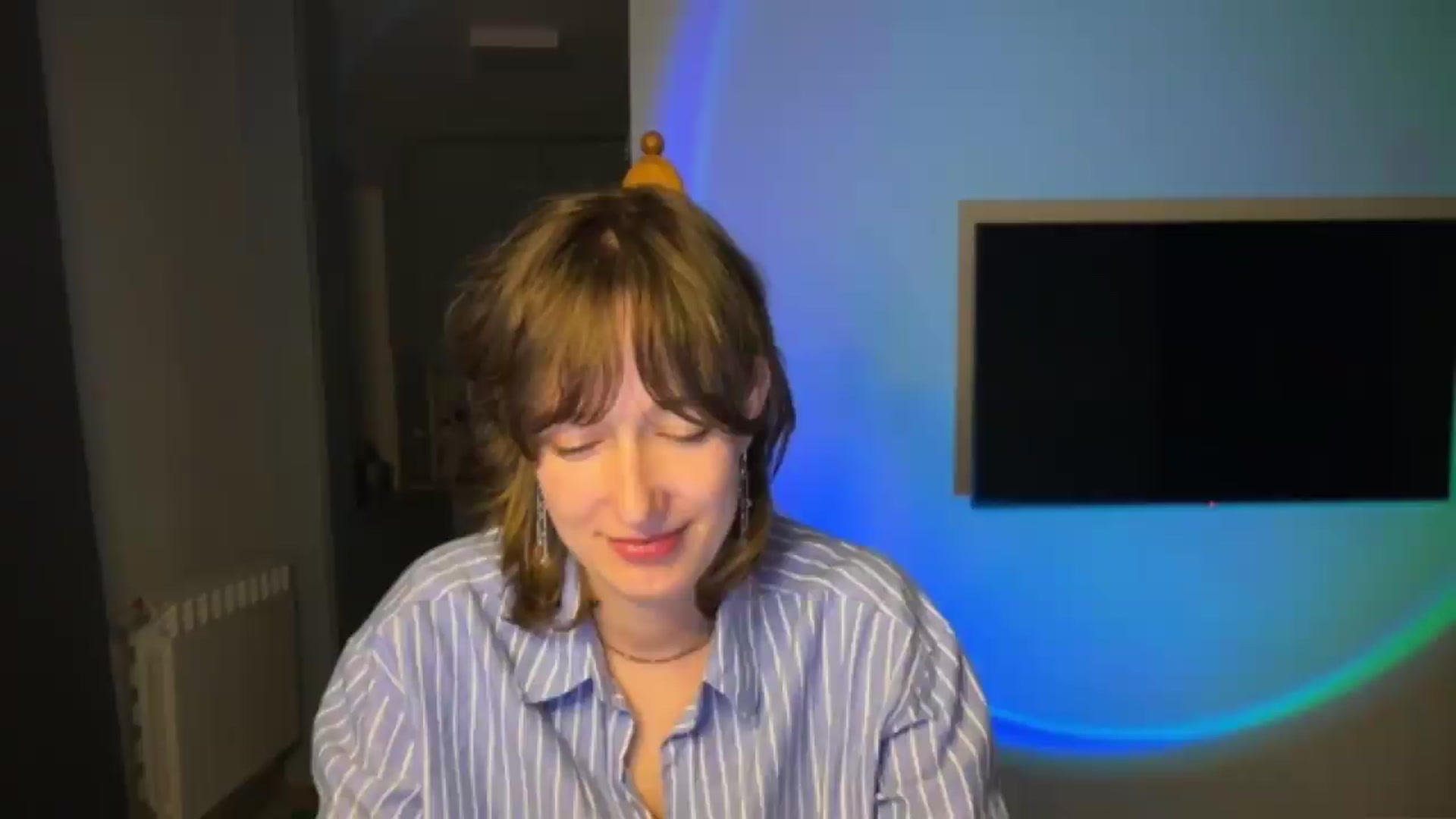 Gallery image thumbnail from LoooneyTunes's myfreecams stream on, 05/10/2026, 23:59 image 12 of 20