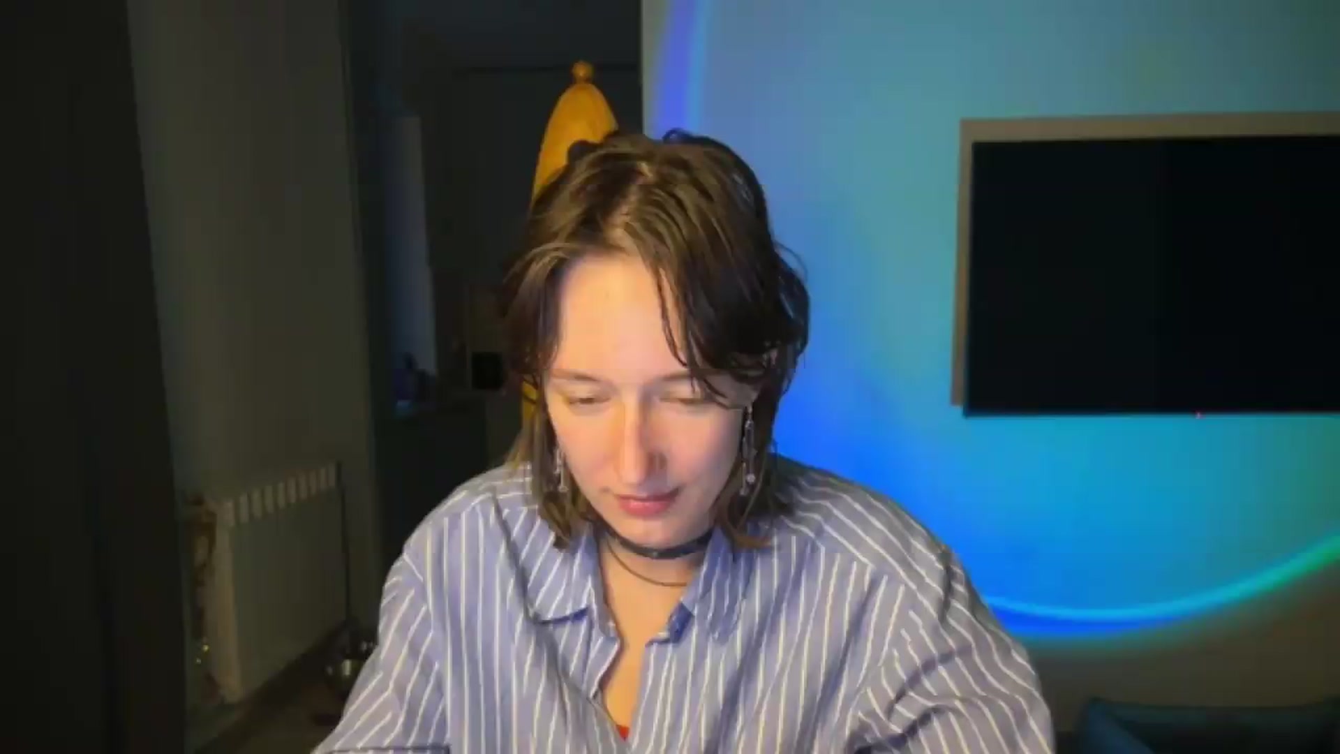 Gallery image thumbnail from LoooneyTunes's myfreecams stream on, 05/17/2026, 18:47 image 2 of 20