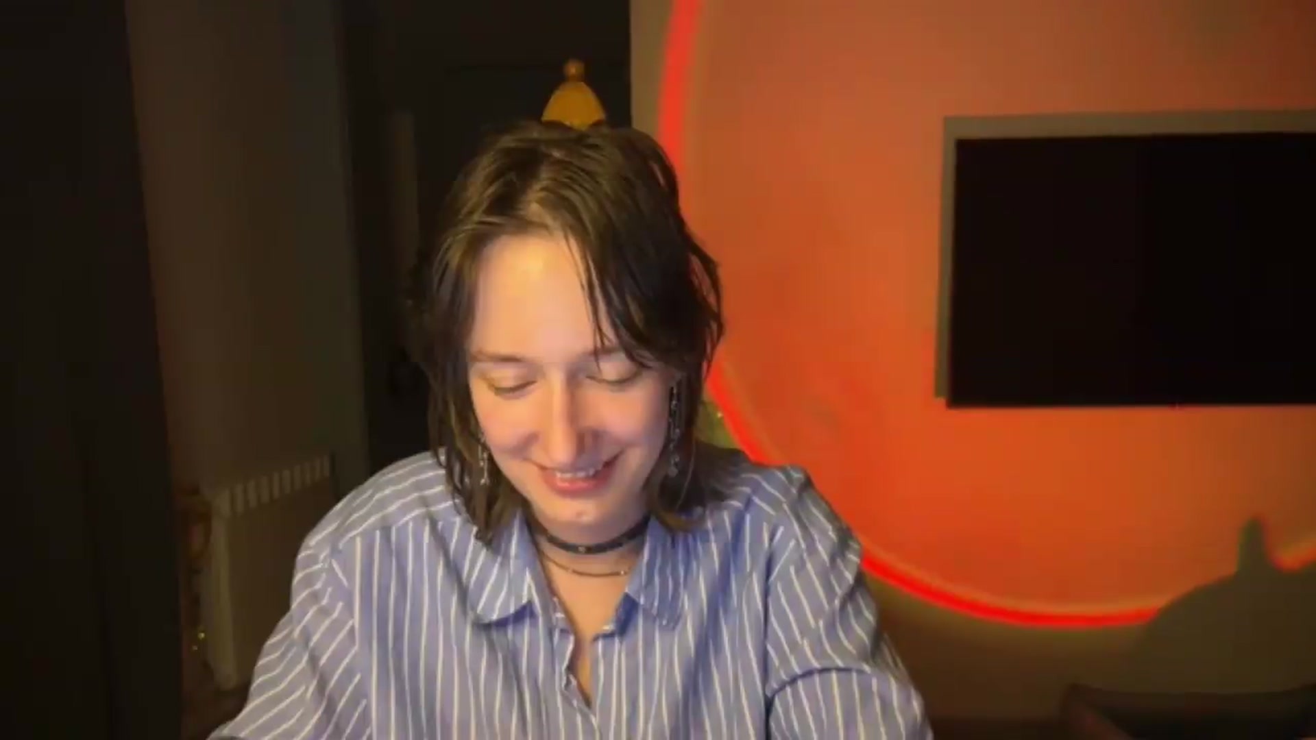 Gallery image thumbnail from LoooneyTunes's myfreecams stream on, 05/17/2026, 18:47 image 20 of 20