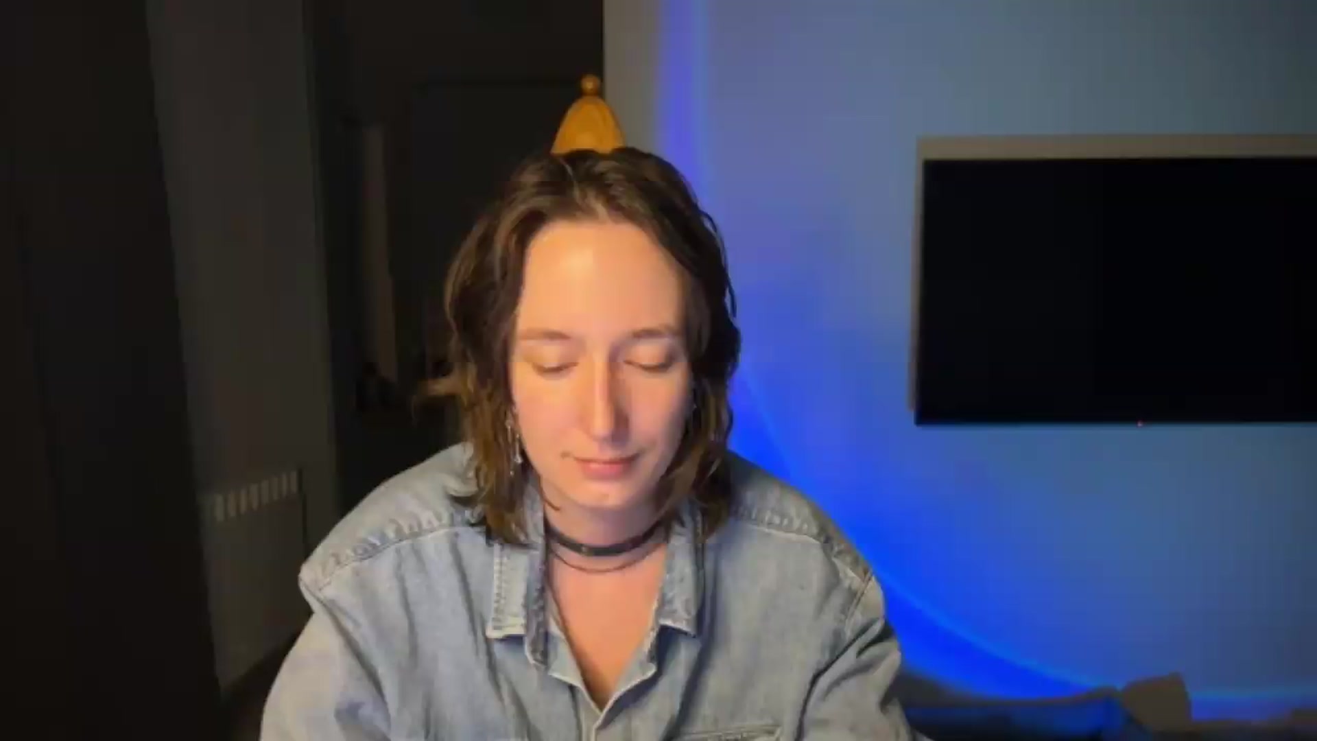 Gallery image thumbnail from LoooneyTunes's myfreecams stream on, 05/23/2026, 24:54 image 9 of 20