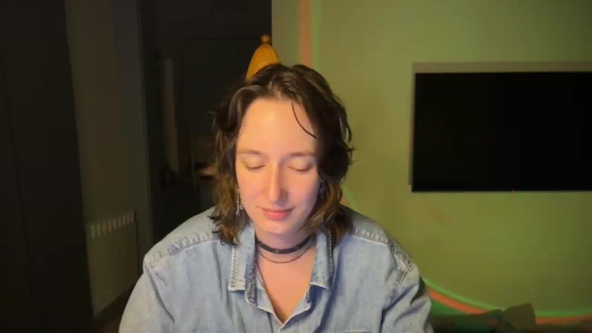 Gallery image thumbnail from LoooneyTunes's myfreecams stream on, 05/23/2026, 24:54 image 2 of 20