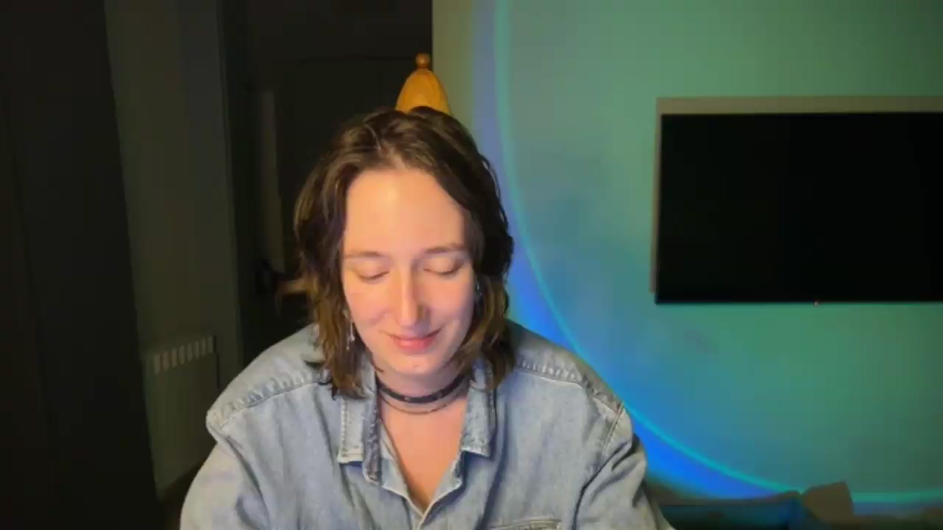 Gallery image thumbnail from LoooneyTunes's myfreecams stream on, 05/23/2026, 24:54 image 10 of 20