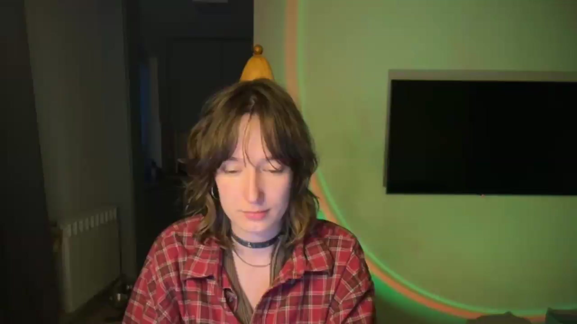 Gallery image thumbnail from LoooneyTunes's myfreecams stream on, 05/26/2026, 01:41 image 3 of 20