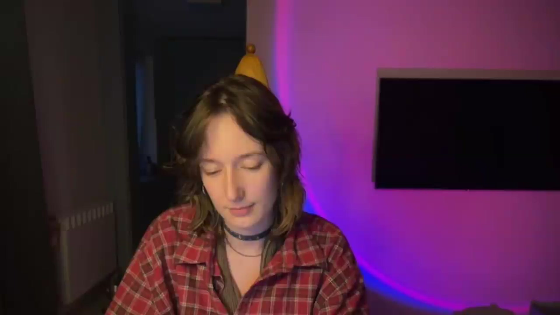 Gallery image thumbnail from LoooneyTunes's myfreecams stream on, 05/26/2026, 01:41 image 12 of 20