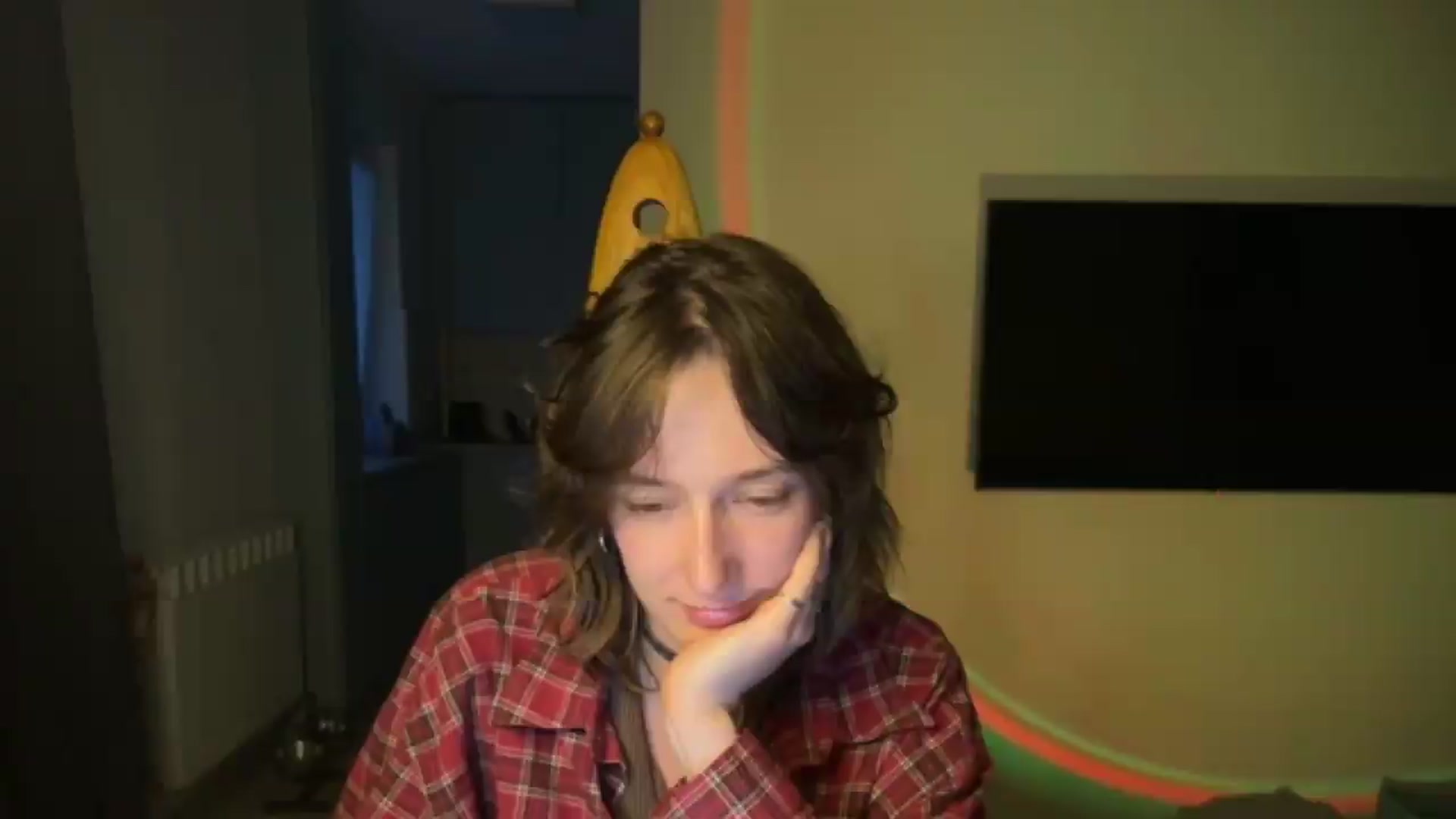 Gallery image thumbnail from LoooneyTunes's myfreecams stream on, 05/26/2026, 01:41 image 18 of 20