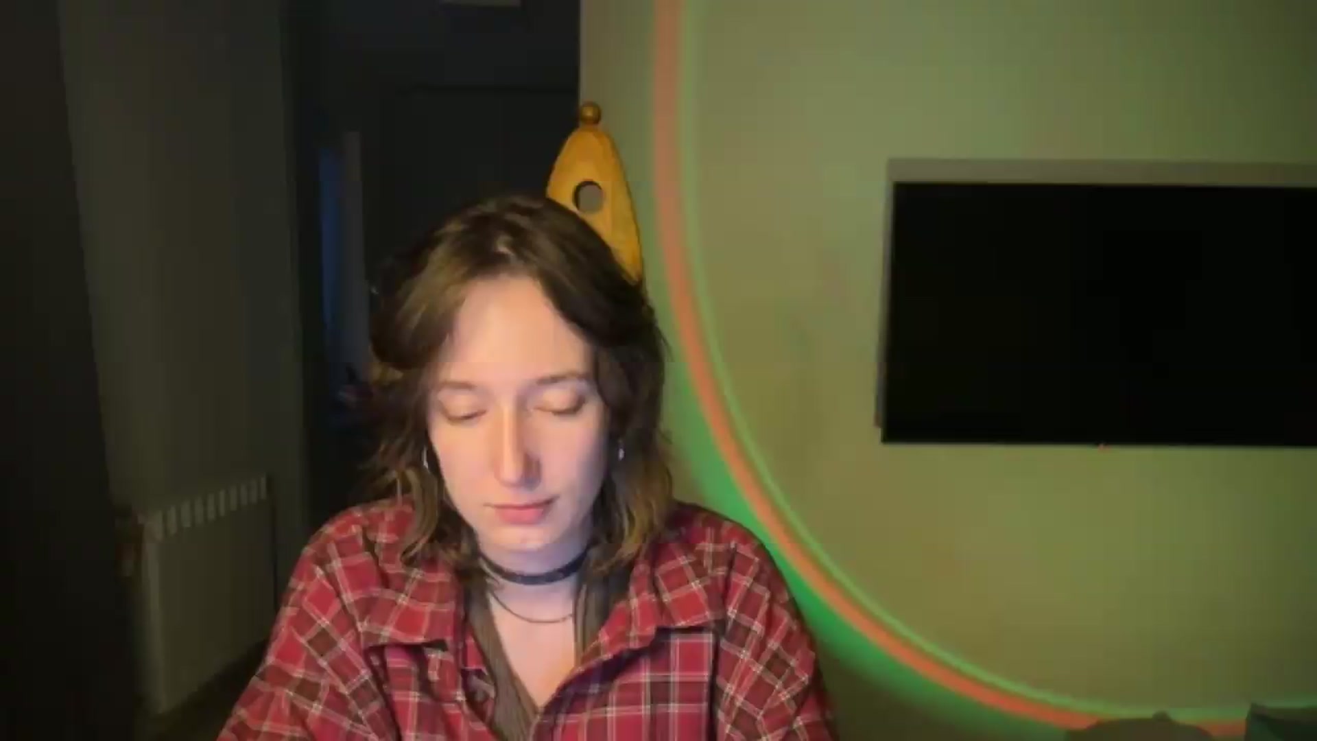 Gallery image thumbnail from LoooneyTunes's myfreecams stream on, 05/26/2026, 01:41 image 8 of 20
