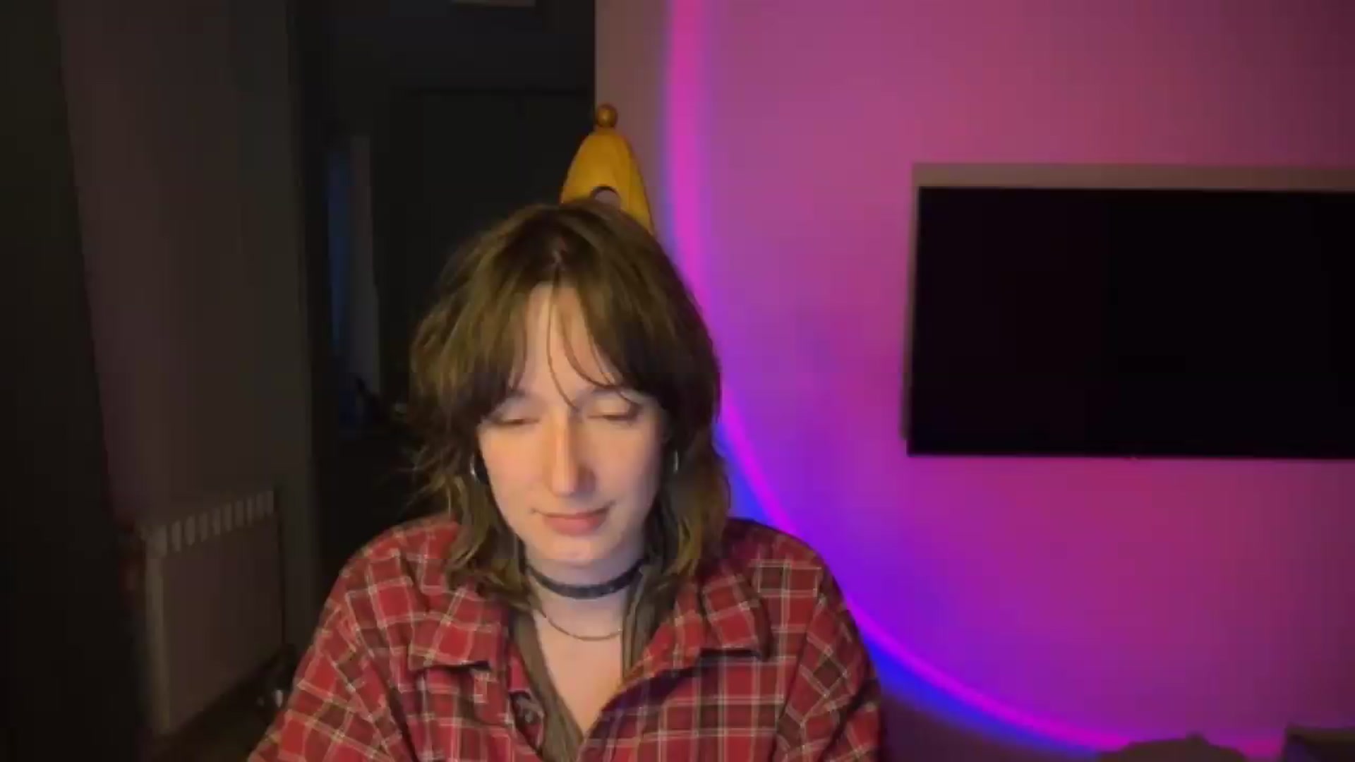 Gallery image thumbnail from LoooneyTunes's myfreecams stream on, 05/26/2026, 01:41 image 7 of 20