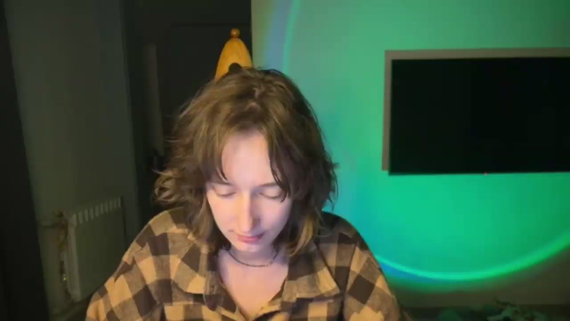 Gallery image thumbnail from LoooneyTunes's myfreecams stream on, 05/29/2026, 01:11 image 13 of 20