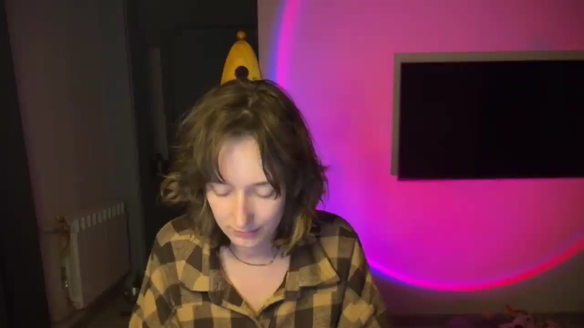 Gallery image thumbnail from LoooneyTunes's myfreecams stream on, 05/29/2026, 01:11 image 20 of 20