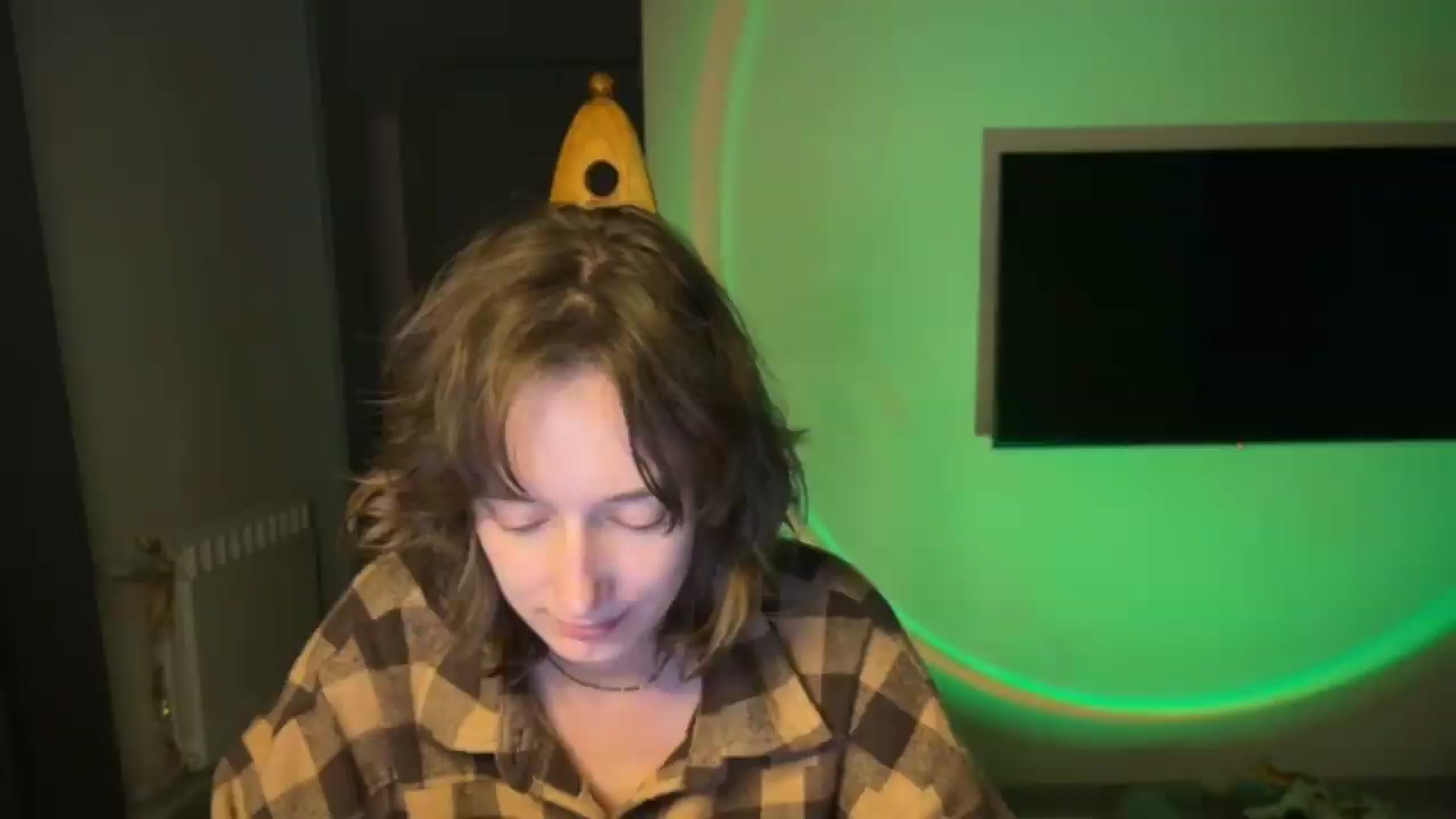 Gallery image thumbnail from LoooneyTunes's myfreecams stream on, 05/29/2026, 01:11 image 18 of 20