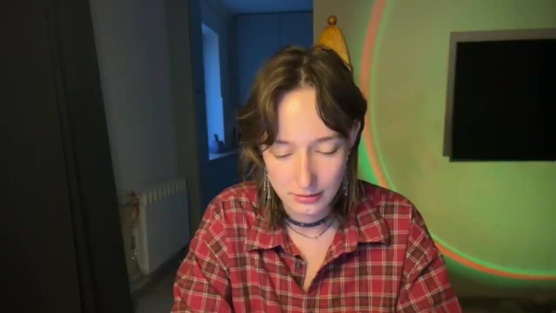 Gallery image thumbnail from LoooneyTunes's myfreecams stream on, 05/29/2026, 18:47 image 15 of 20