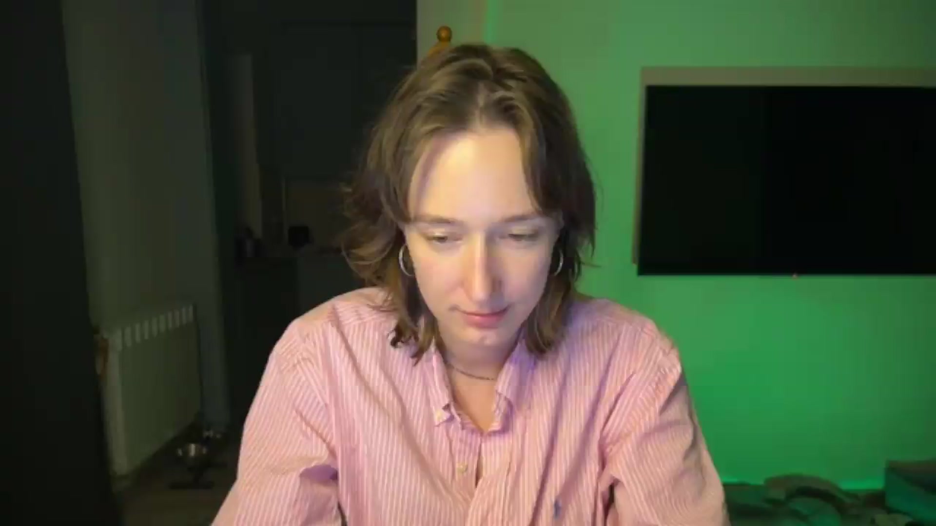 Gallery image thumbnail from LoooneyTunes's myfreecams stream on, 06/05/2026, 23:27 image 4 of 20