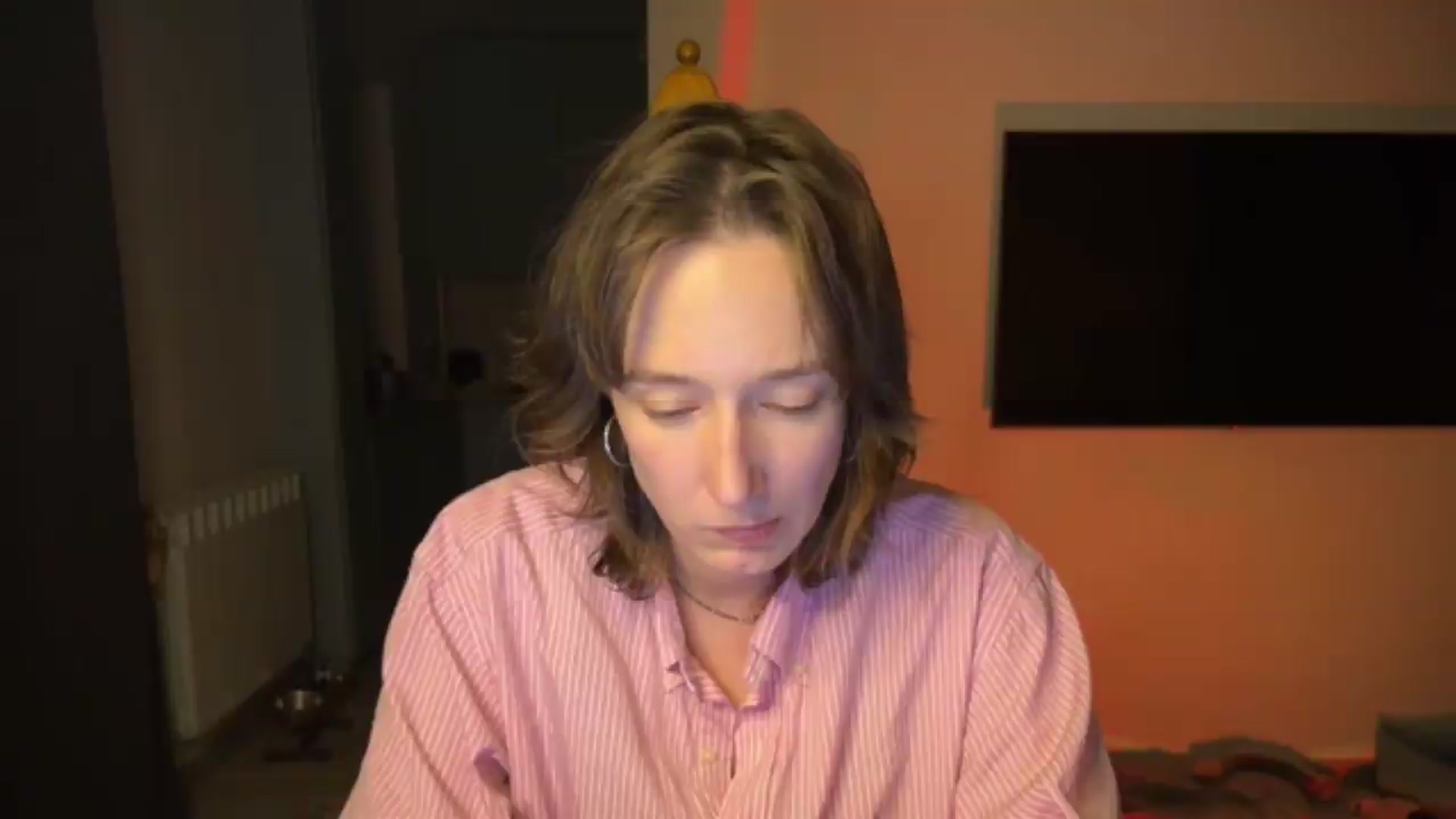 Gallery image thumbnail from LoooneyTunes's myfreecams stream on, 06/06/2026, 24:00 image 3 of 20
