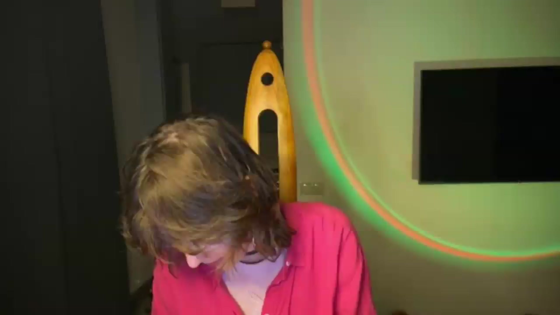 Gallery image thumbnail from LoooneyTunes's myfreecams stream on, 06/09/2026, 24:57 image 1 of 20