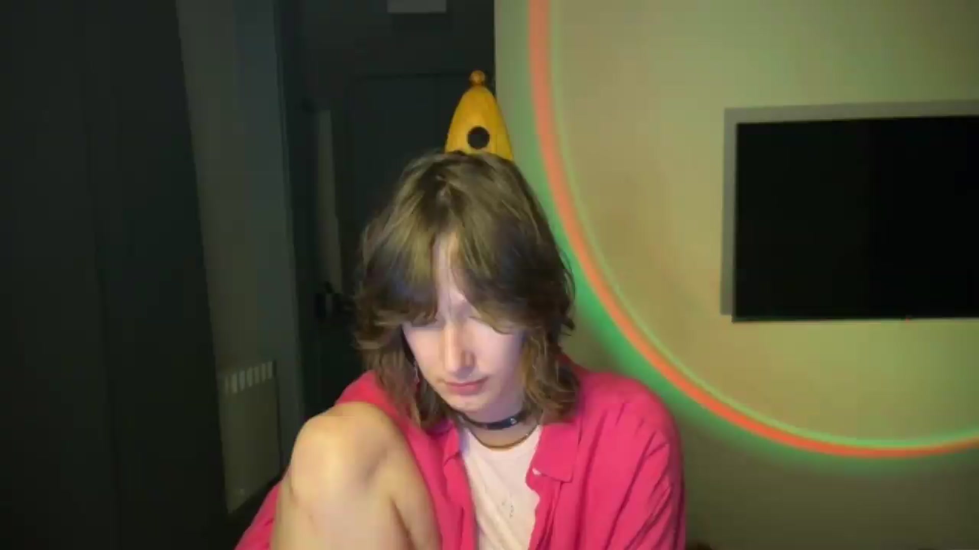 Gallery image thumbnail from LoooneyTunes's myfreecams stream on, 06/09/2026, 24:57 image 18 of 20