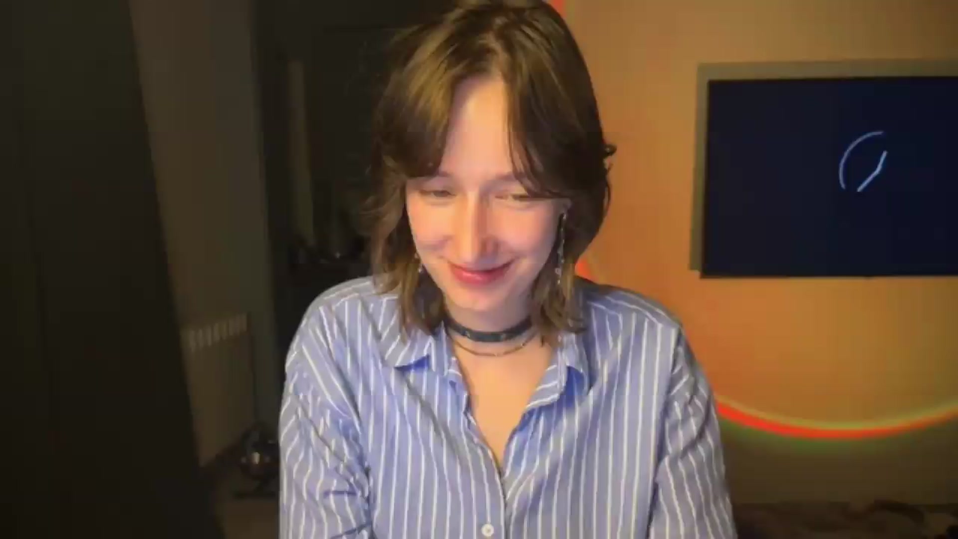 Gallery image thumbnail from LoooneyTunes's myfreecams stream on, 06/09/2026, 21:45 image 17 of 20