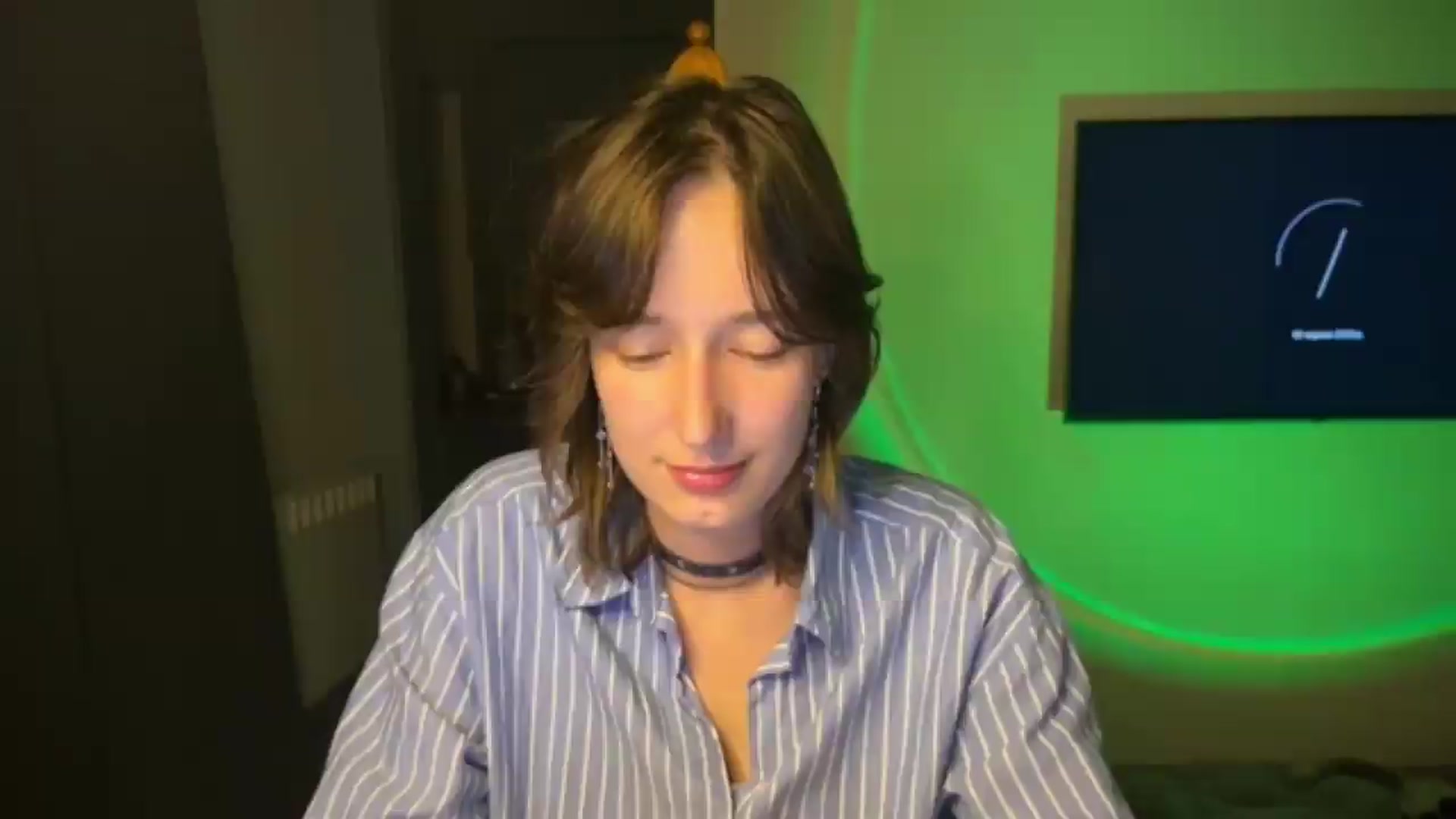Gallery image thumbnail from LoooneyTunes's myfreecams stream on, 06/09/2026, 21:45 image 14 of 20
