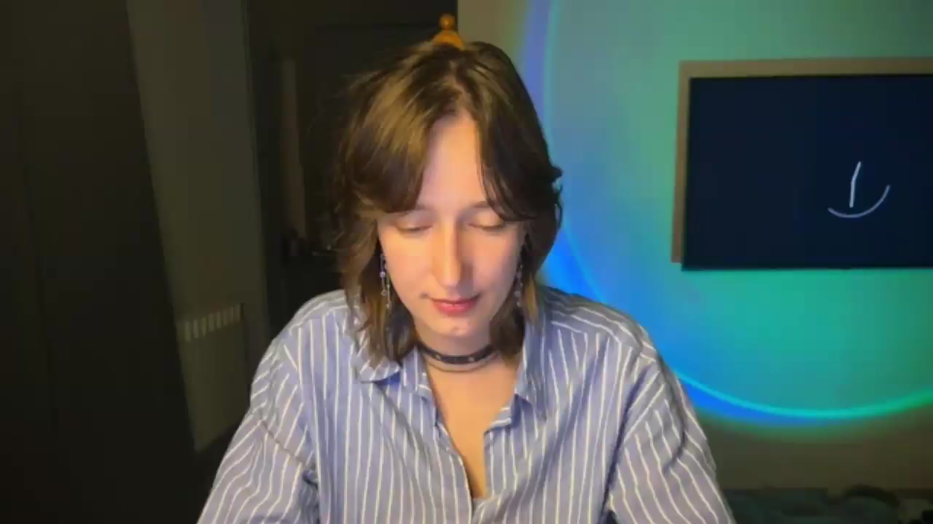 Gallery image thumbnail from LoooneyTunes's myfreecams stream on, 06/09/2026, 21:45 image 12 of 20