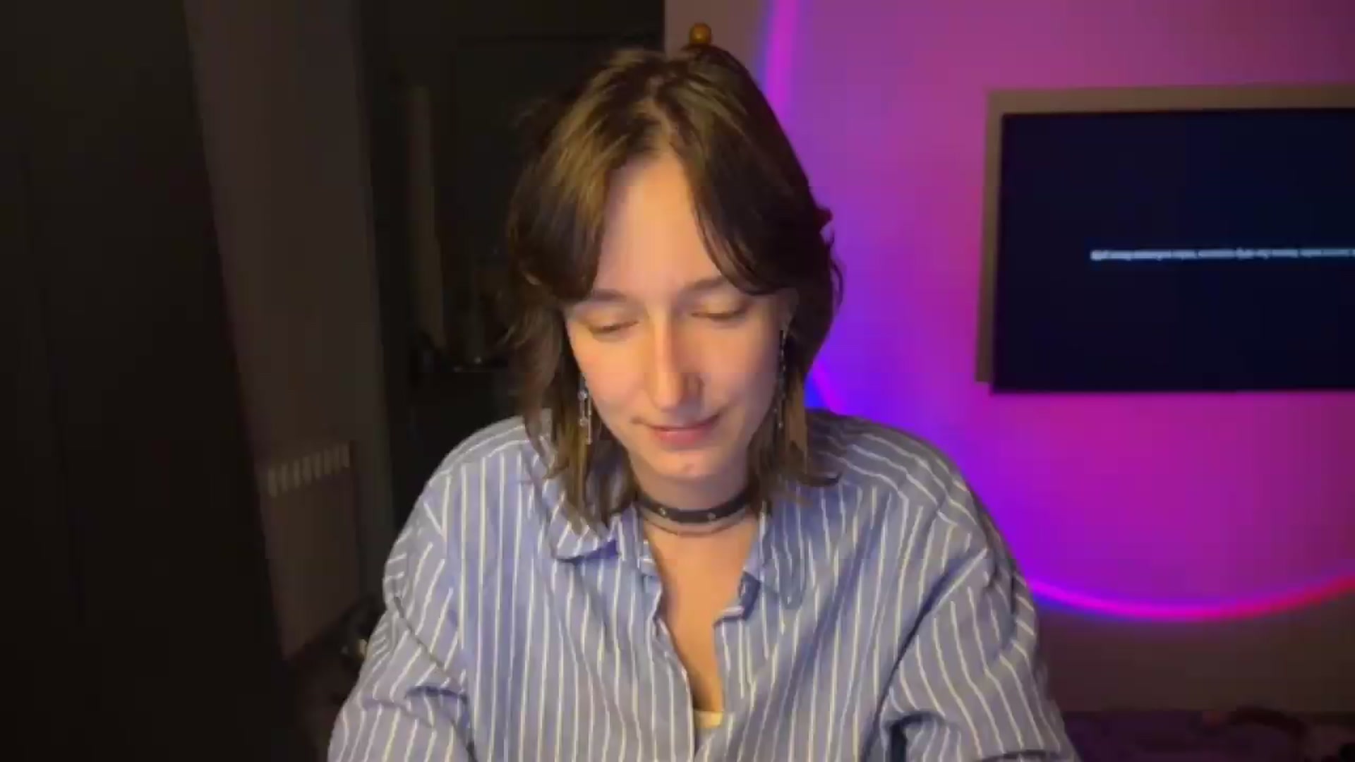 Gallery image thumbnail from LoooneyTunes's myfreecams stream on, 06/09/2026, 21:45 image 3 of 20